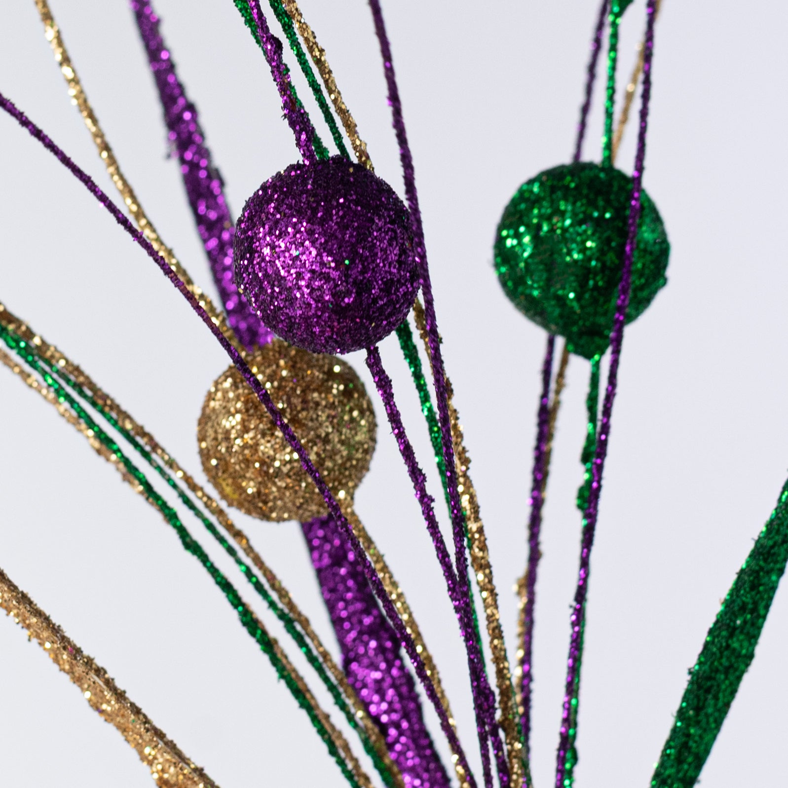 18" Balls & Curls Pick: Mardi Gras