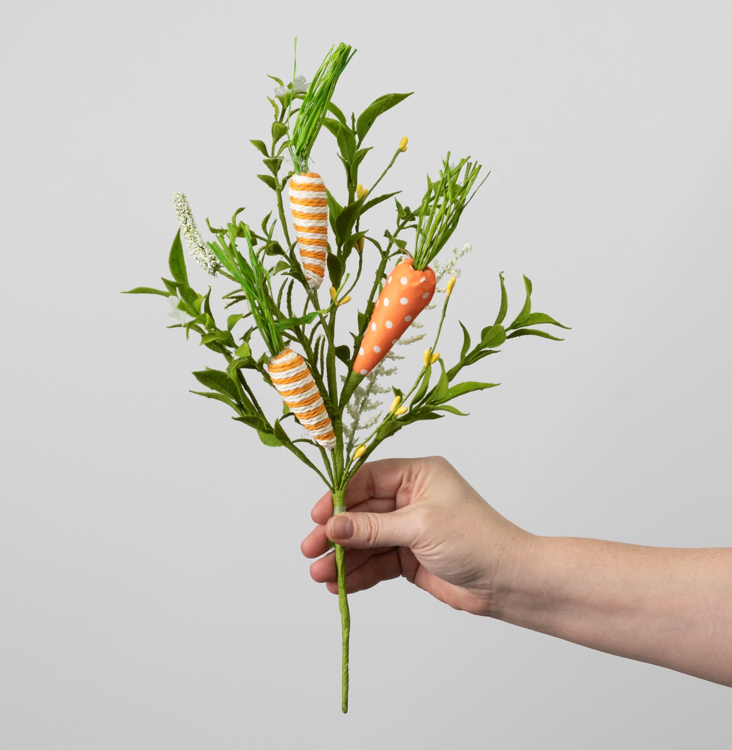 16" Fabric Carrot Filler Pick
