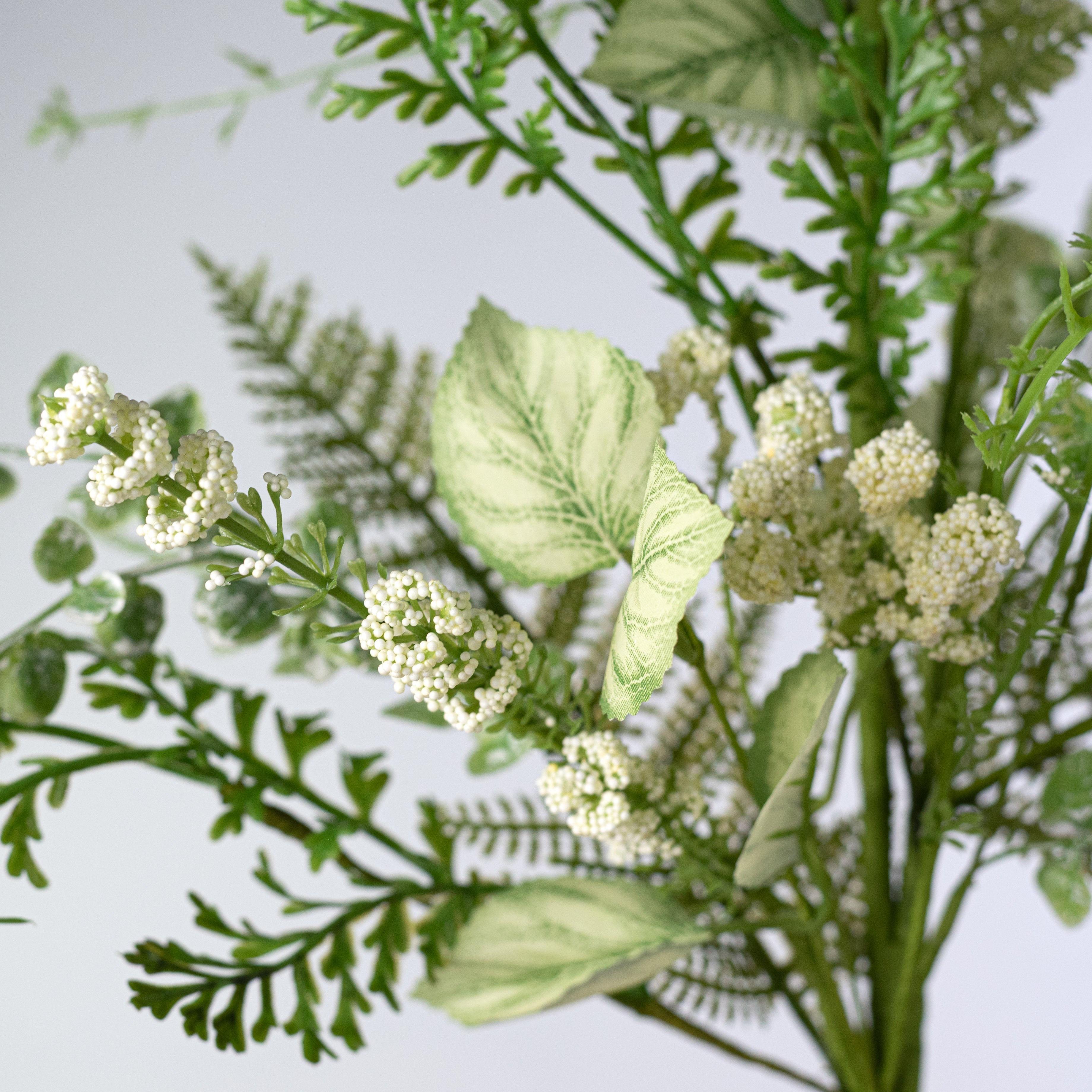 28" Mixed Ferns & Leaves Spray: Cream