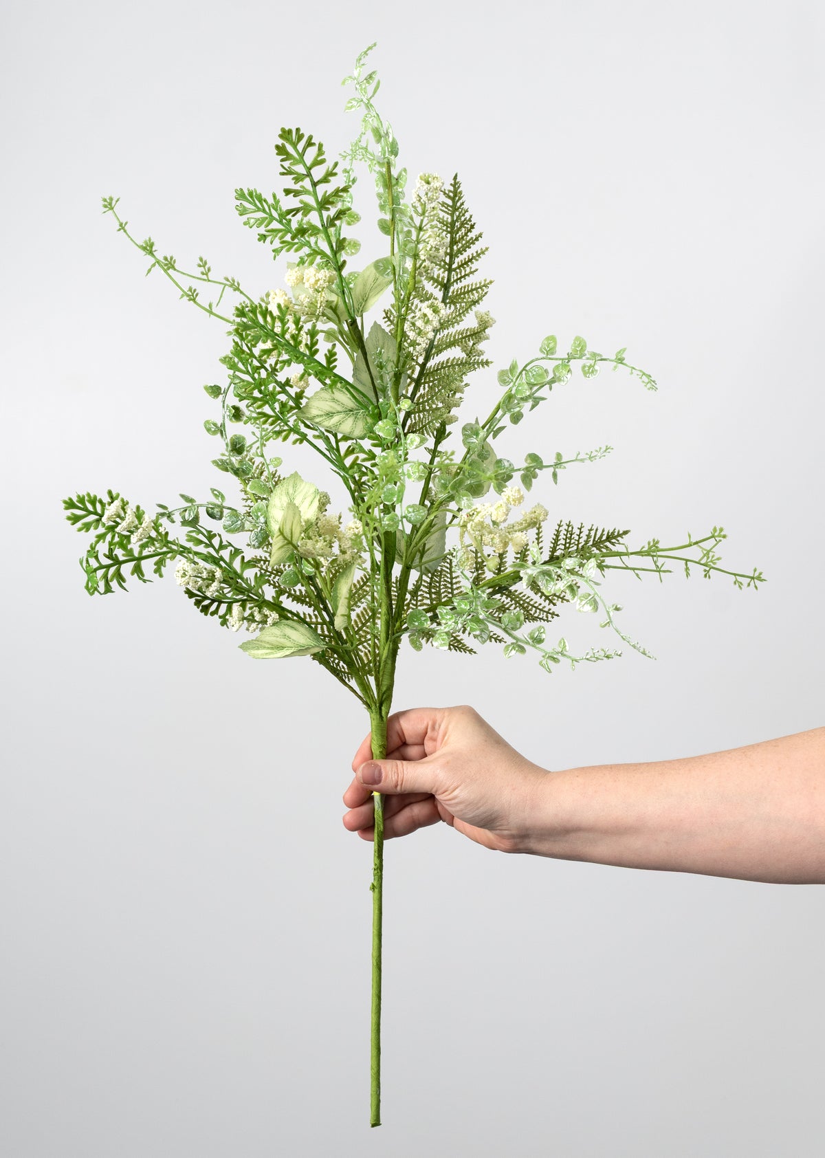 28" Mixed Ferns & Leaves Spray: Cream