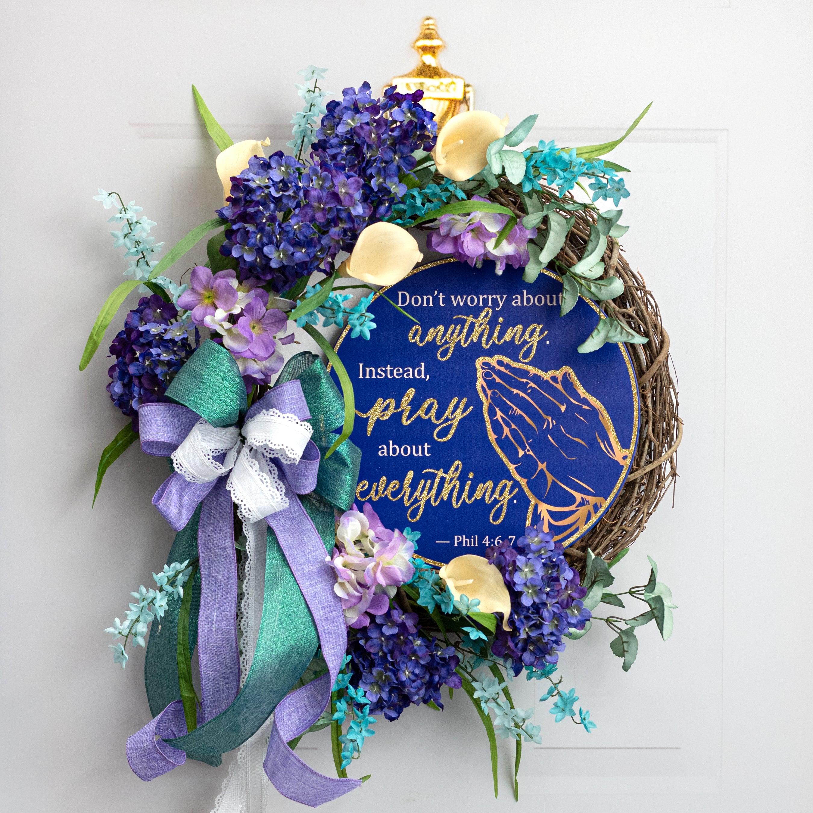 12" Round Metal Sign: Don't Worry Pray
