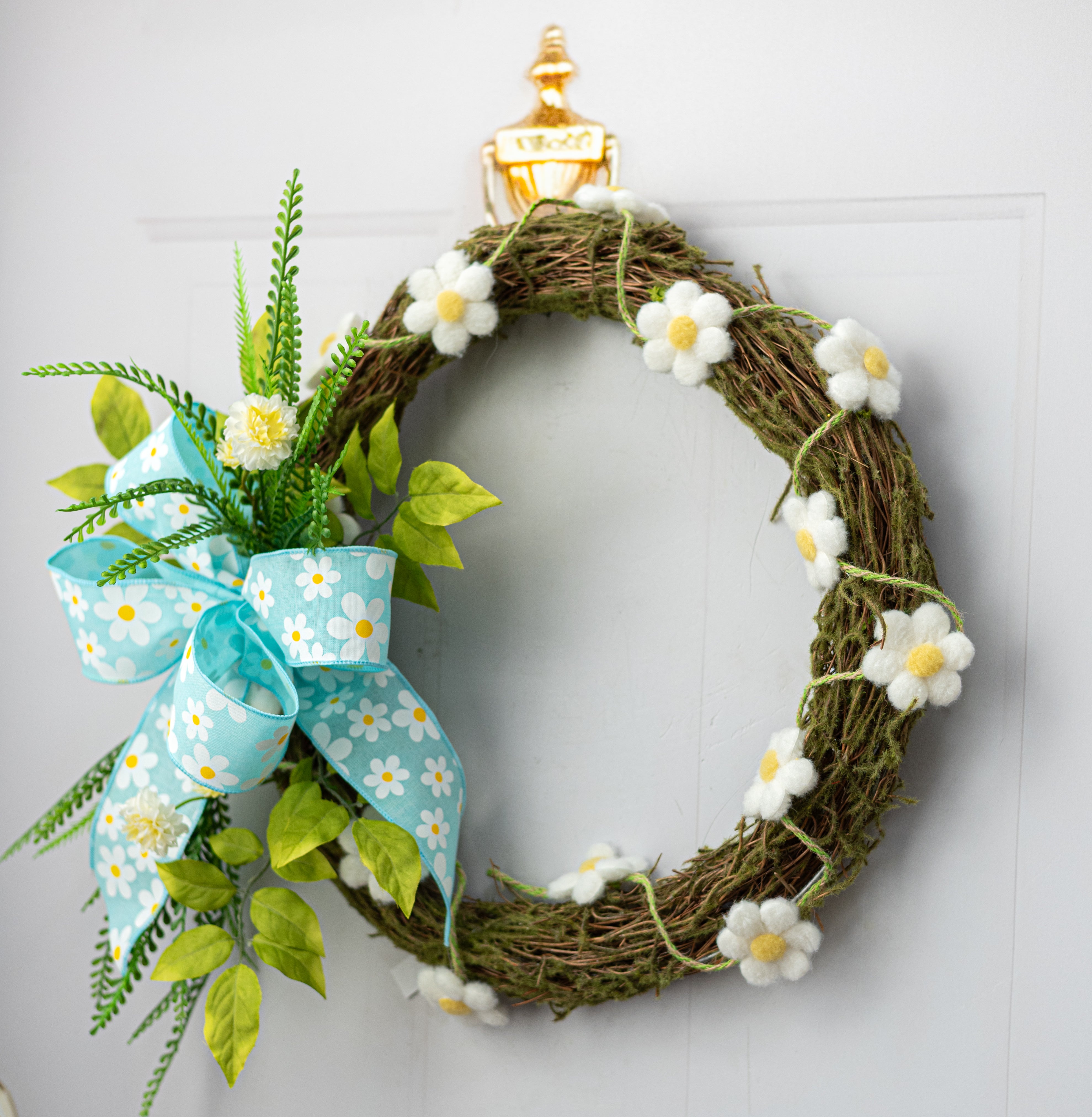6' Fleece Daisy Flower Garland
