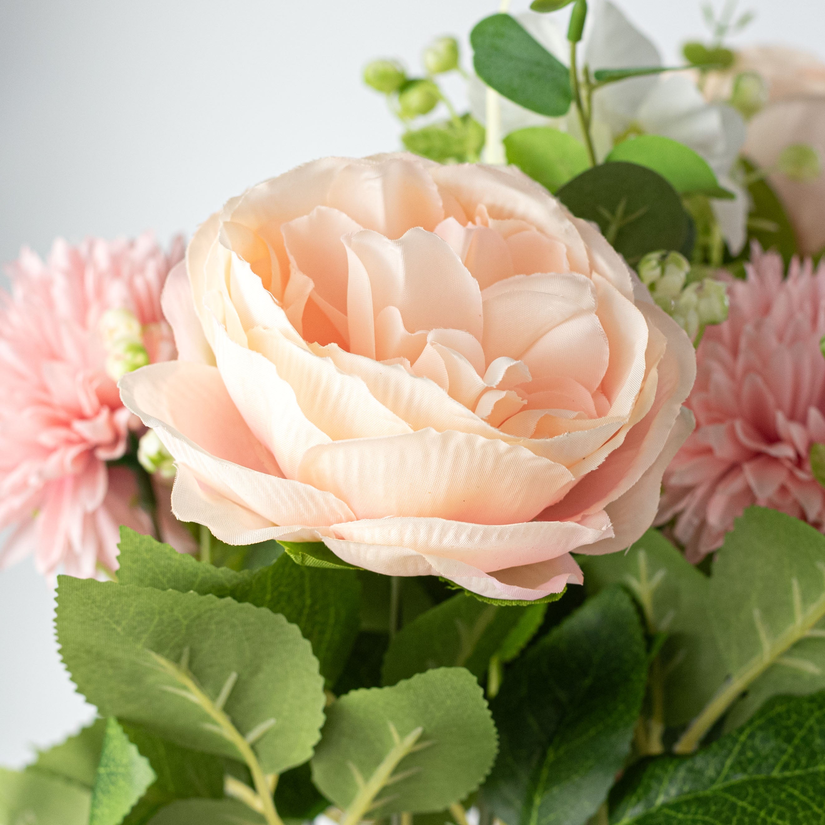 18" Austin Rose & Mum Bush: Peach & Pink (11 Stem)