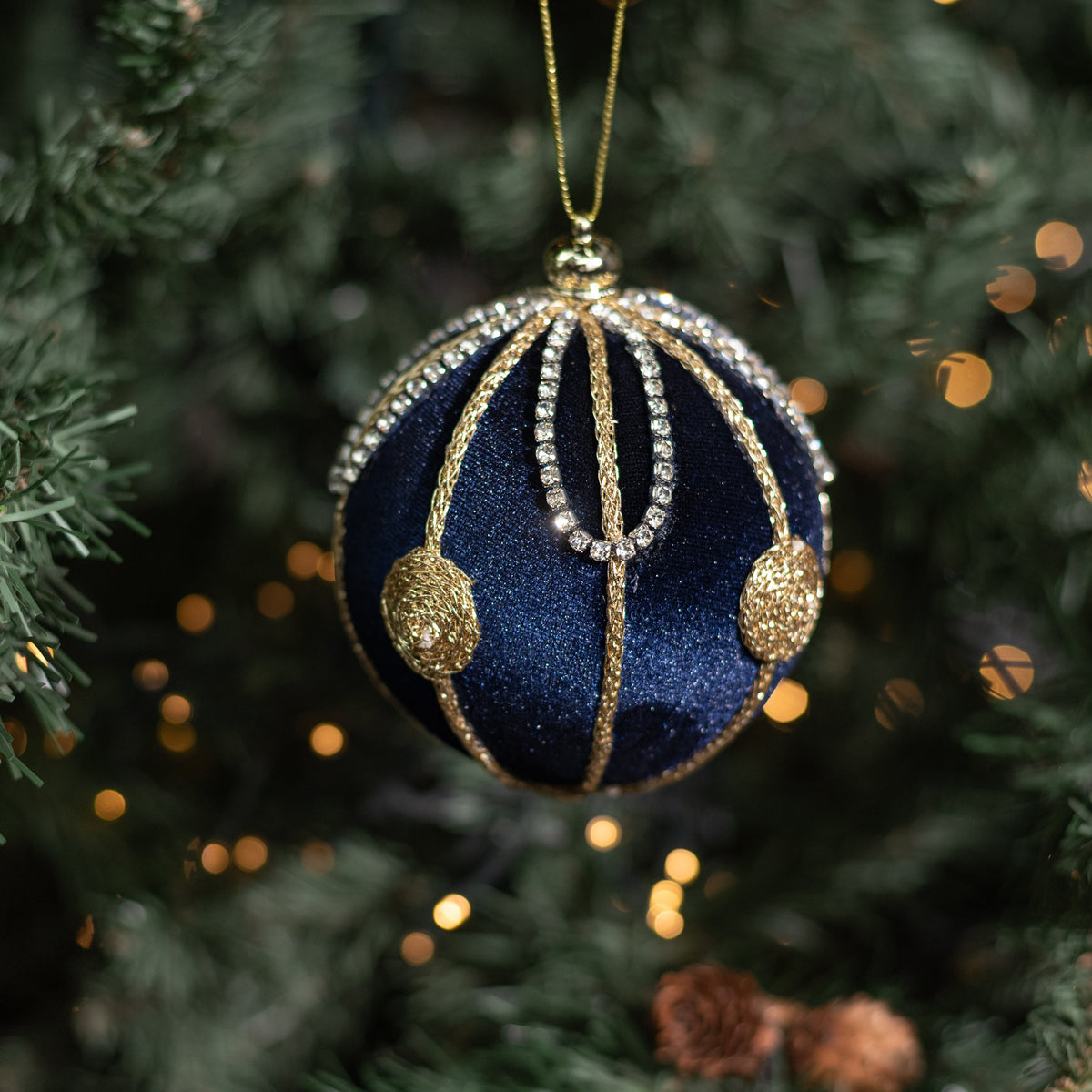 4" Jeweled Chain Velvet Ball Ornament: Dark Blue & Gold Lifestyle Photo