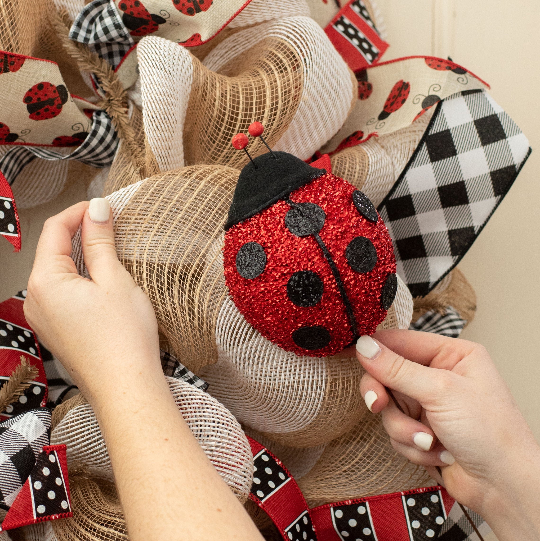 16" Ladybug Pick: Red Lifestyle Photo
