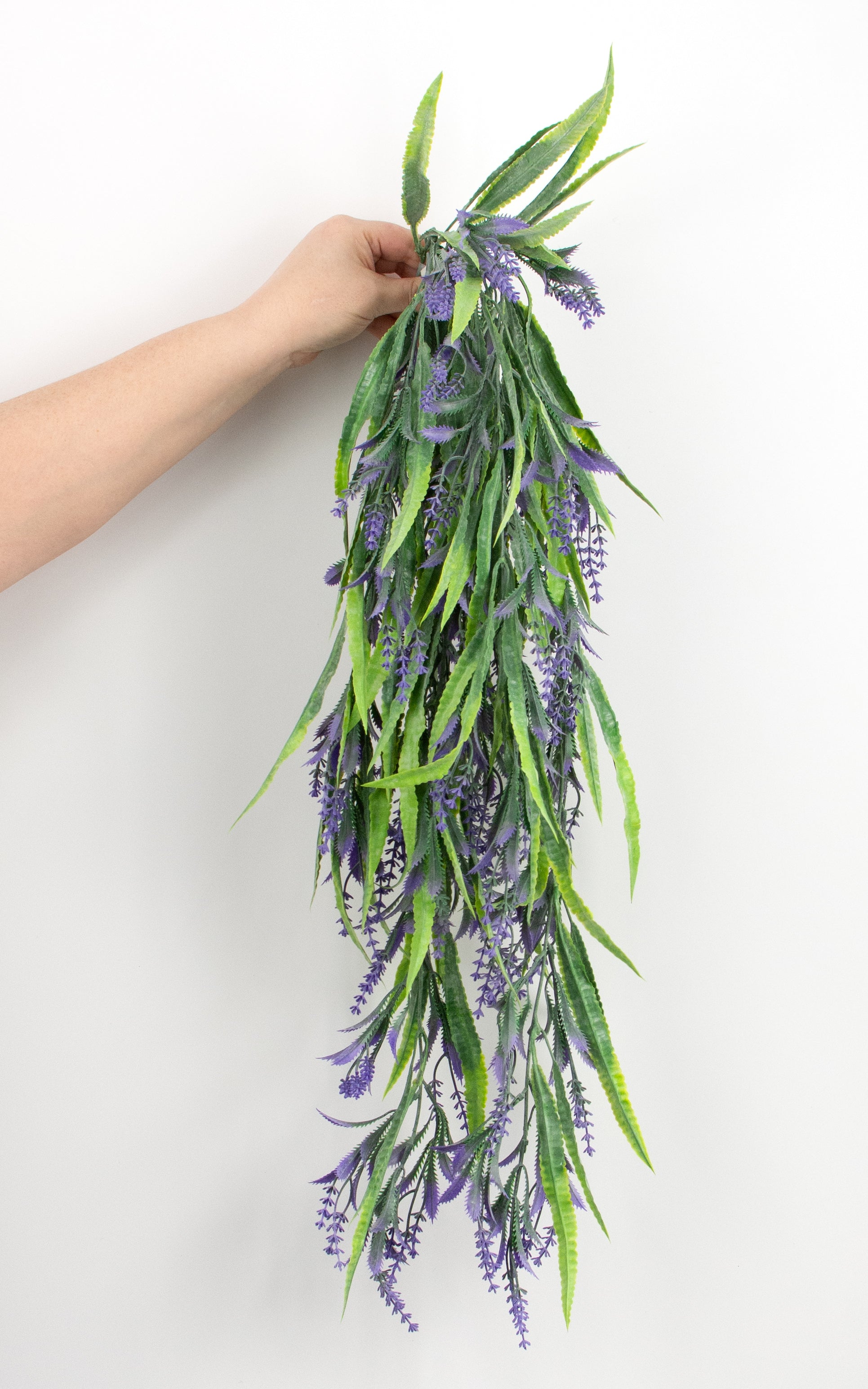 33" Lavender Hanging Vine detail photo 5