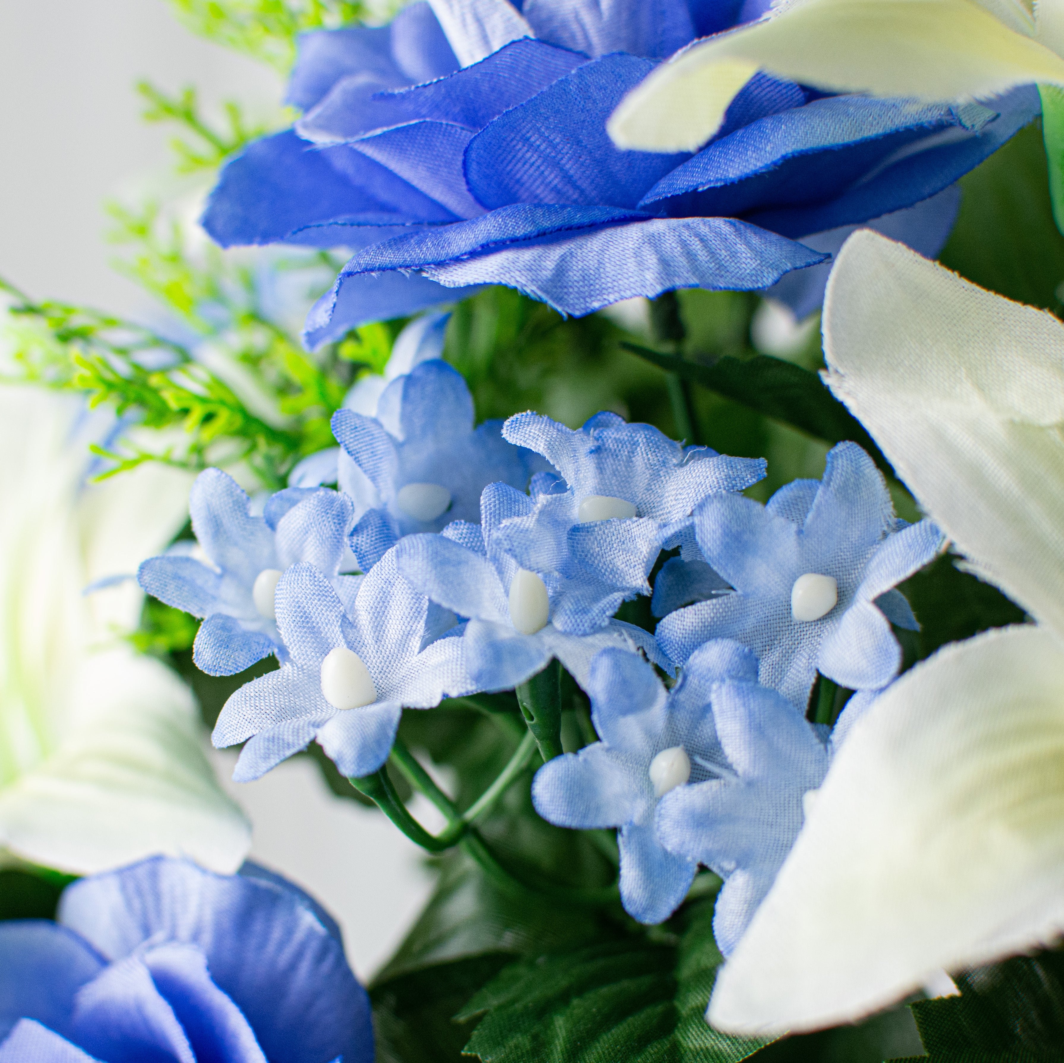 22" Lily Hydrangea Rose Bush: Blues (18 Stem) detail photo 4