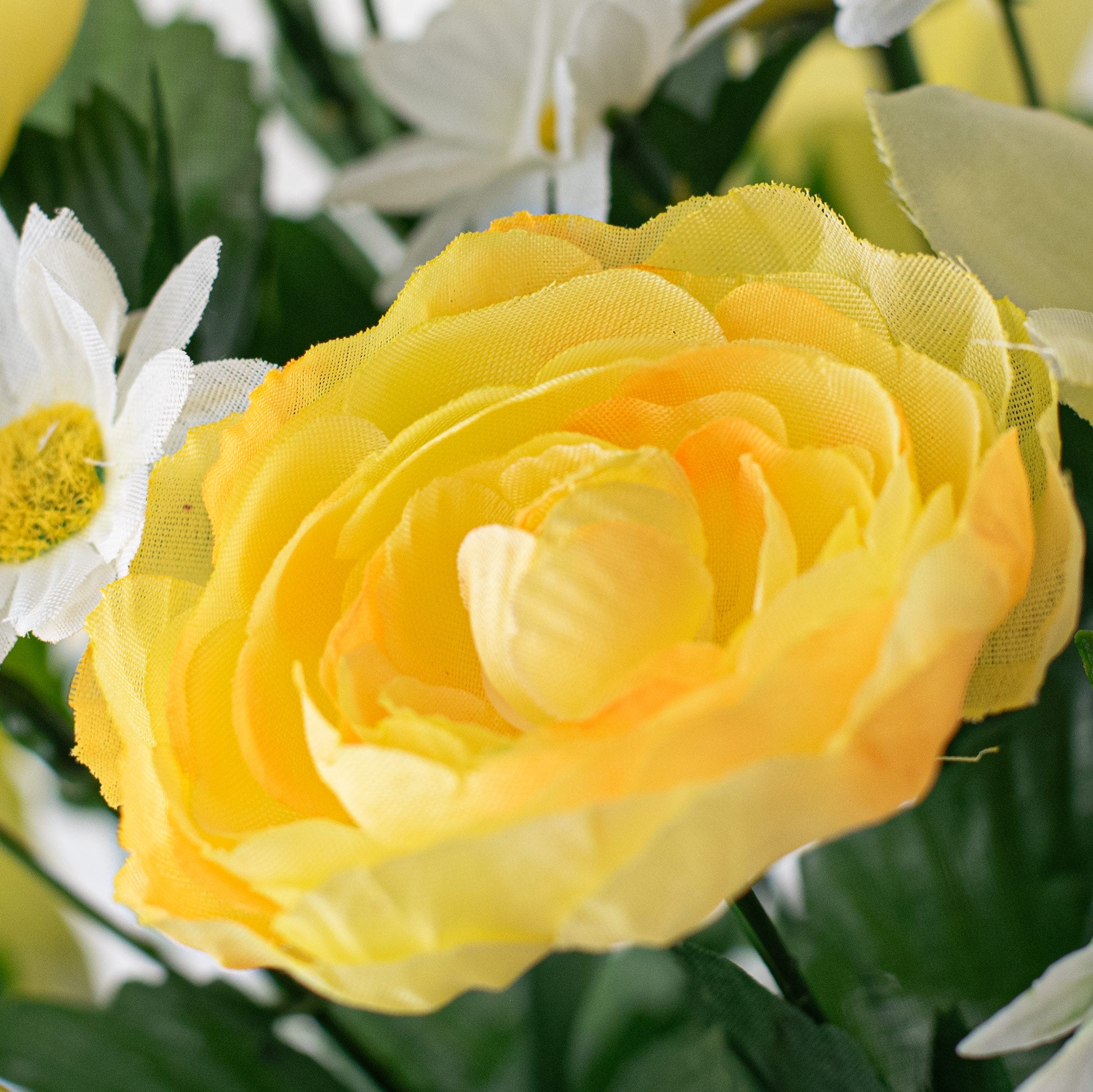 17" Lily Rose Bush: Yellow detail photo 5