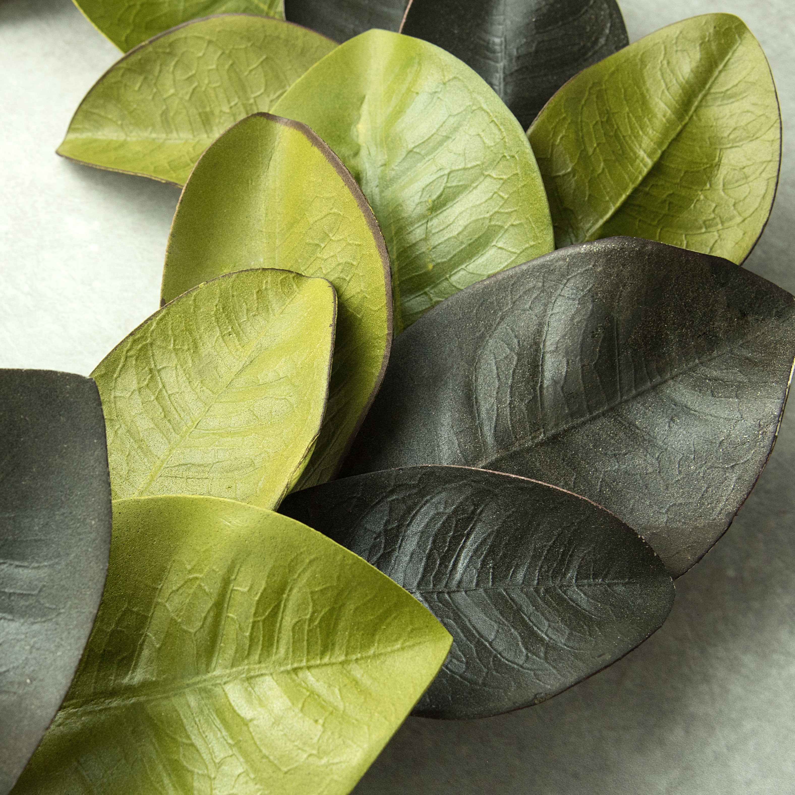 4.5' Magnolia Leaves Garland Lifestyle Photo