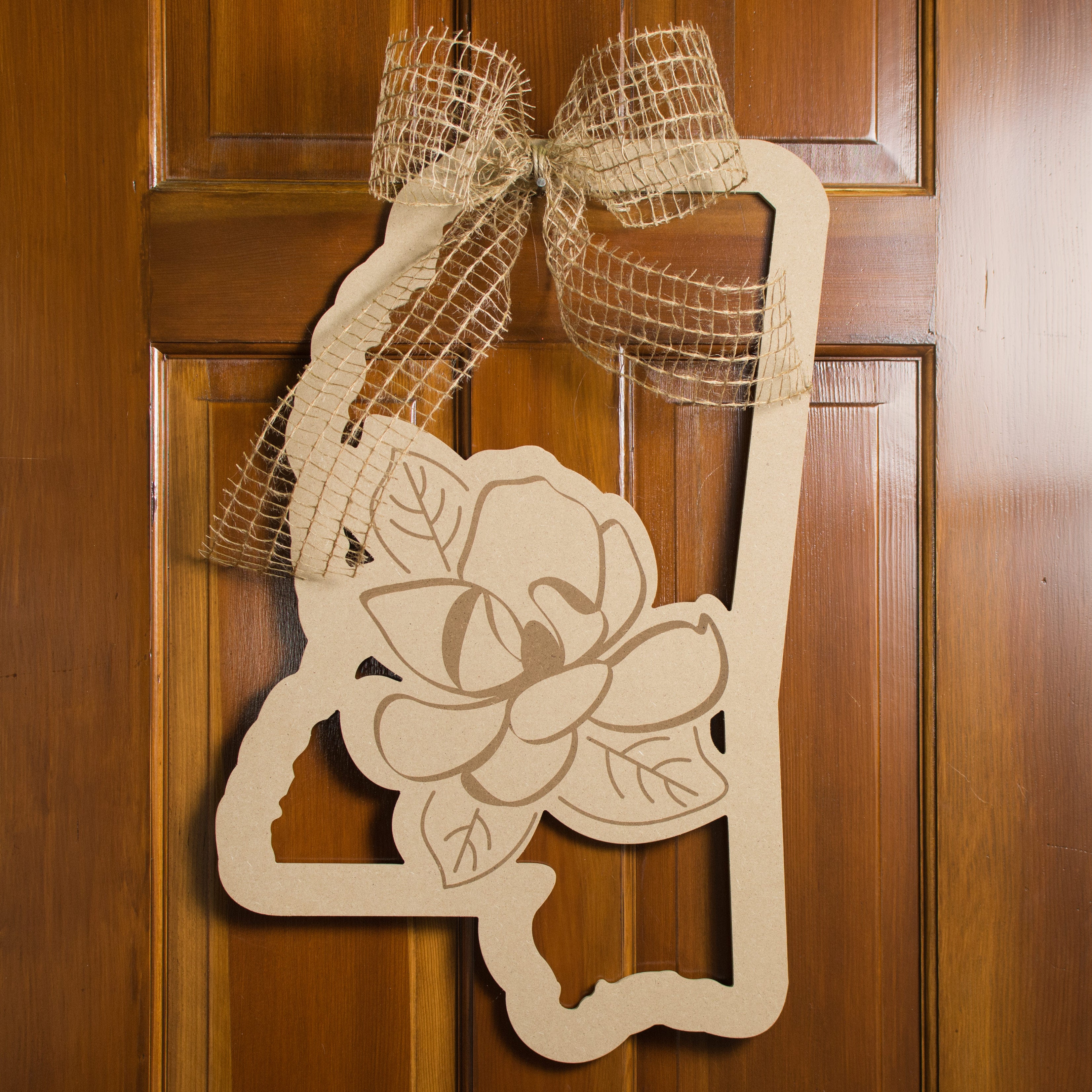 23" Magnolia Mississippi State Outline Sign Lifestyle Photo