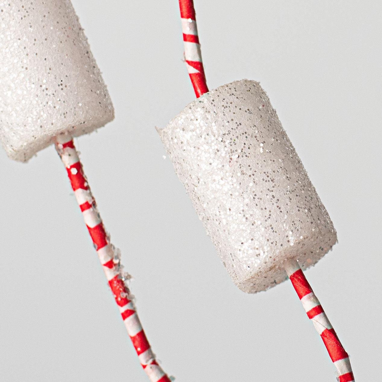 32" Marshmallow Peppermint Spray Lifestyle Photo