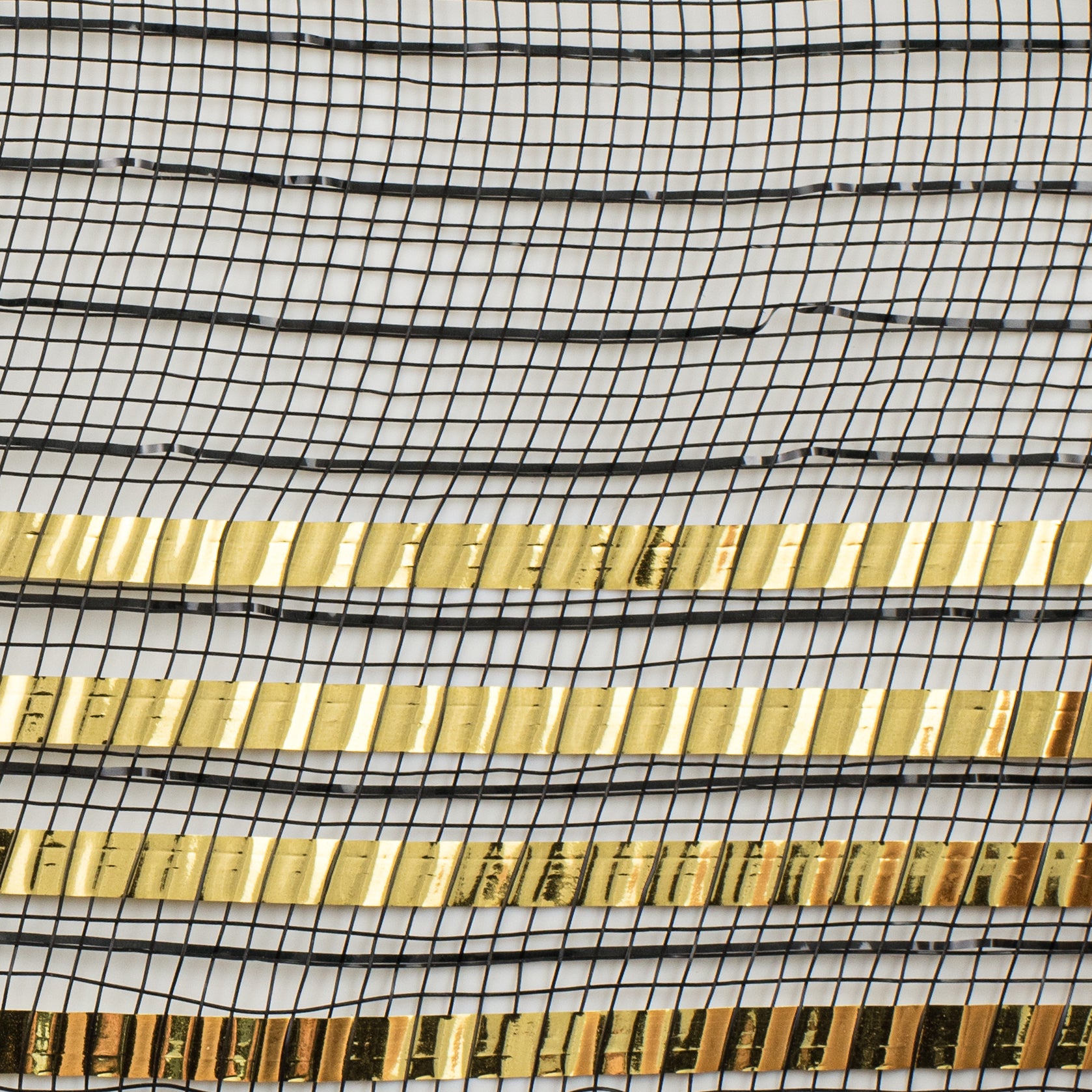 10" Matte XL Wide Foil Border Mesh: Black & Gold detail photo 3
