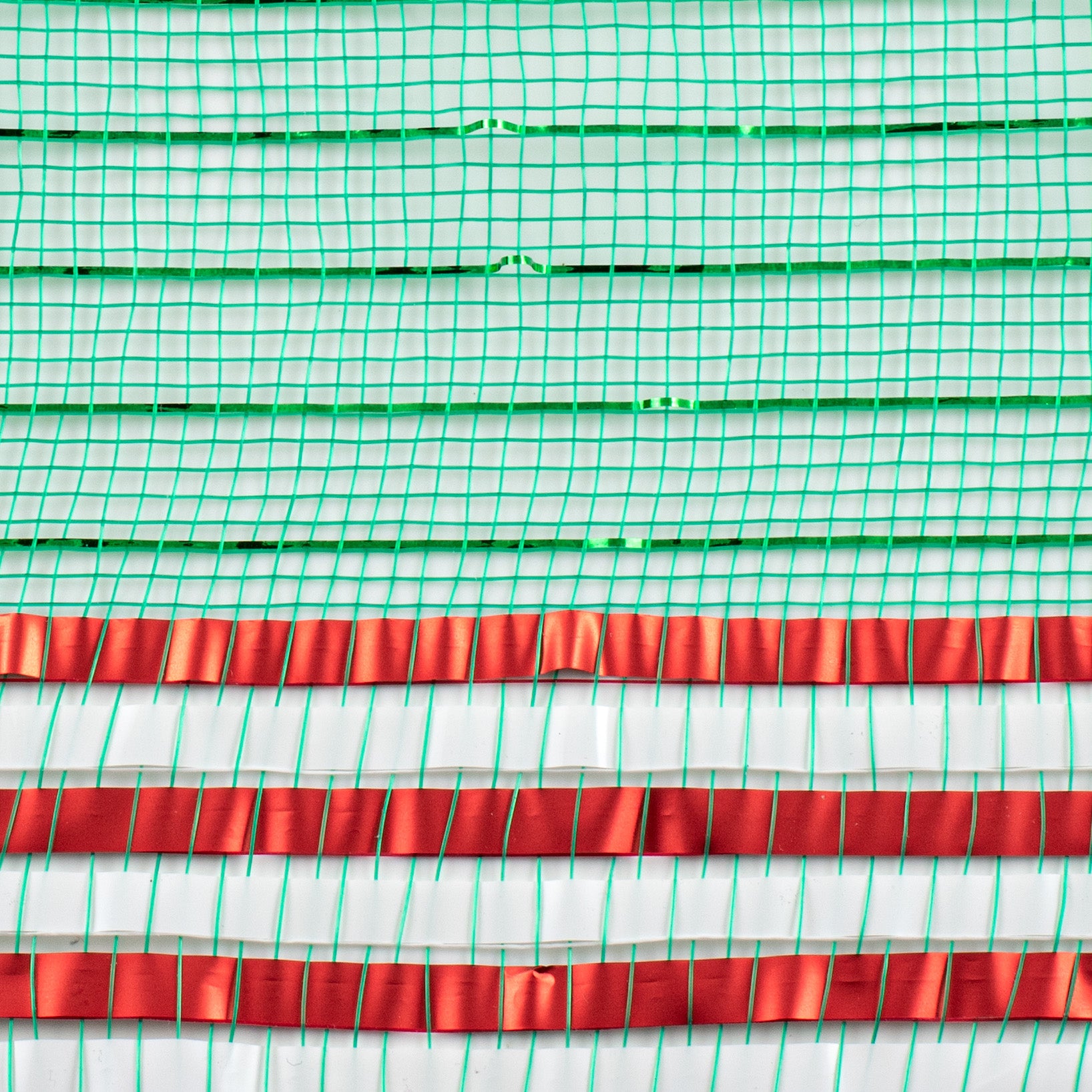10" Matte XL Wide Foil Border Mesh: Emerald, Red, White detail photo 3