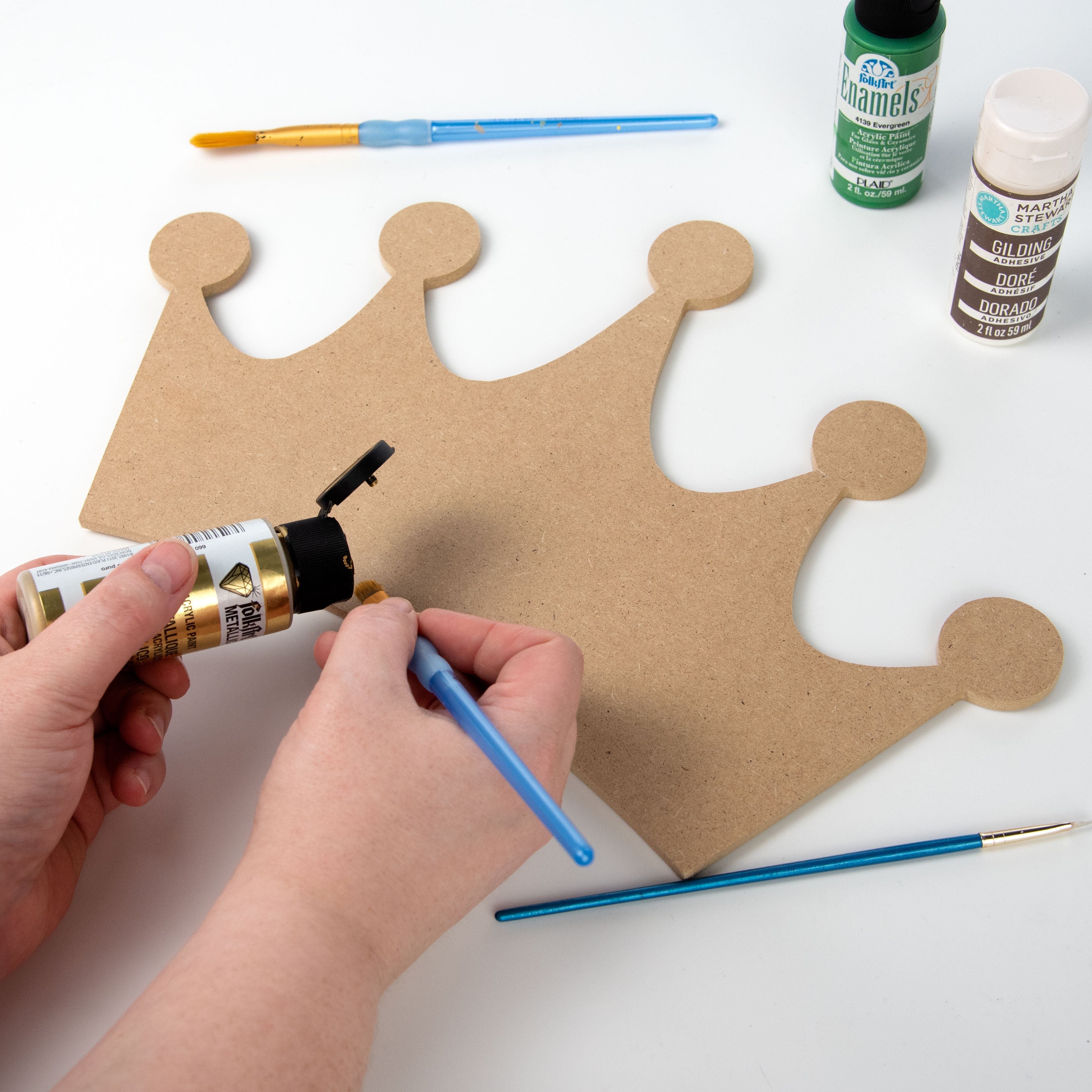 14" MDF Unfinished Shape: Crown Lifestyle Photo
