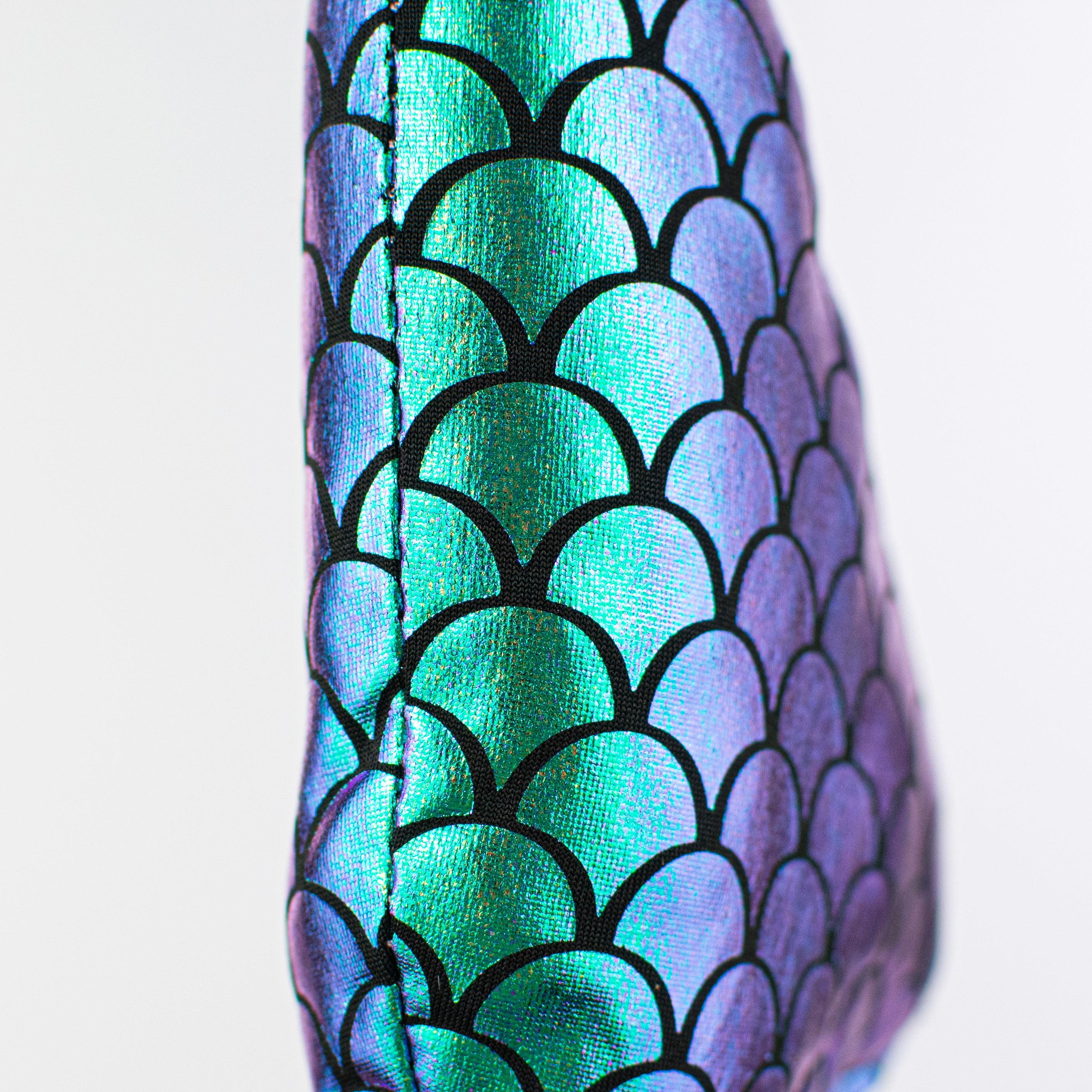26" Mermaid Scales Tail Spray detail photo 3