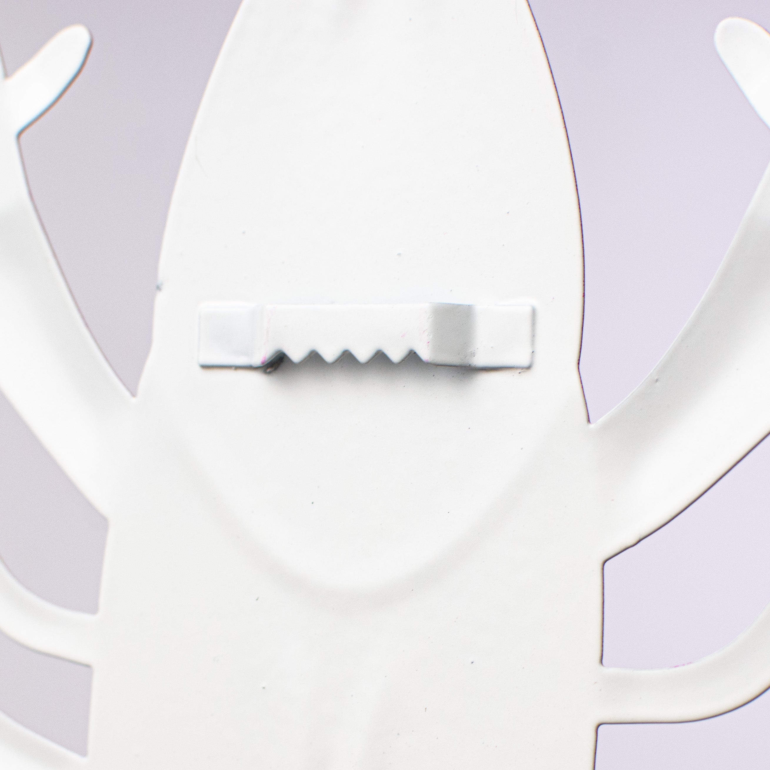 14" Metal Embossed Hanger: Crawfish detail photo 3