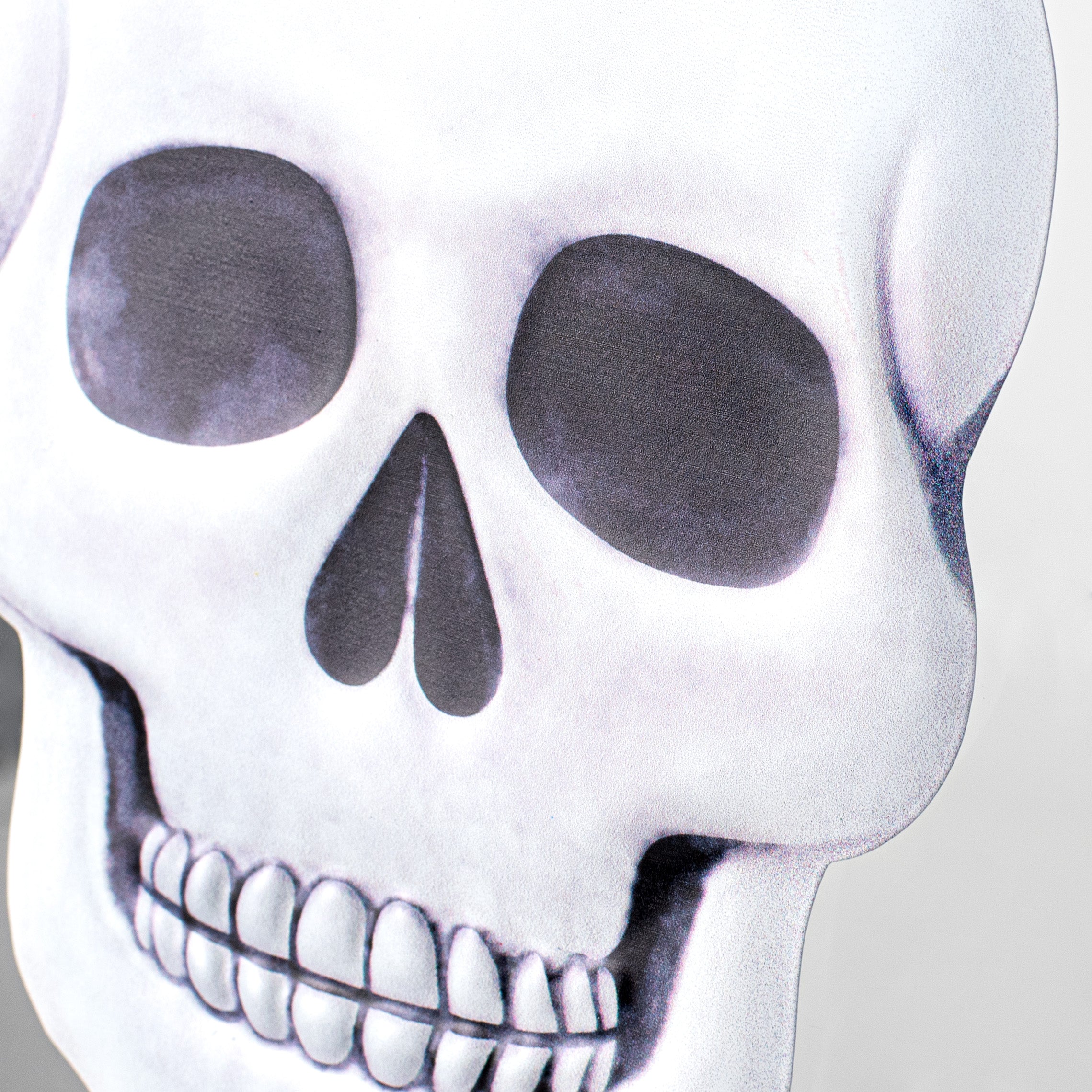 10" Metal Embossed Hanger: Halloween Skull detail photo 3