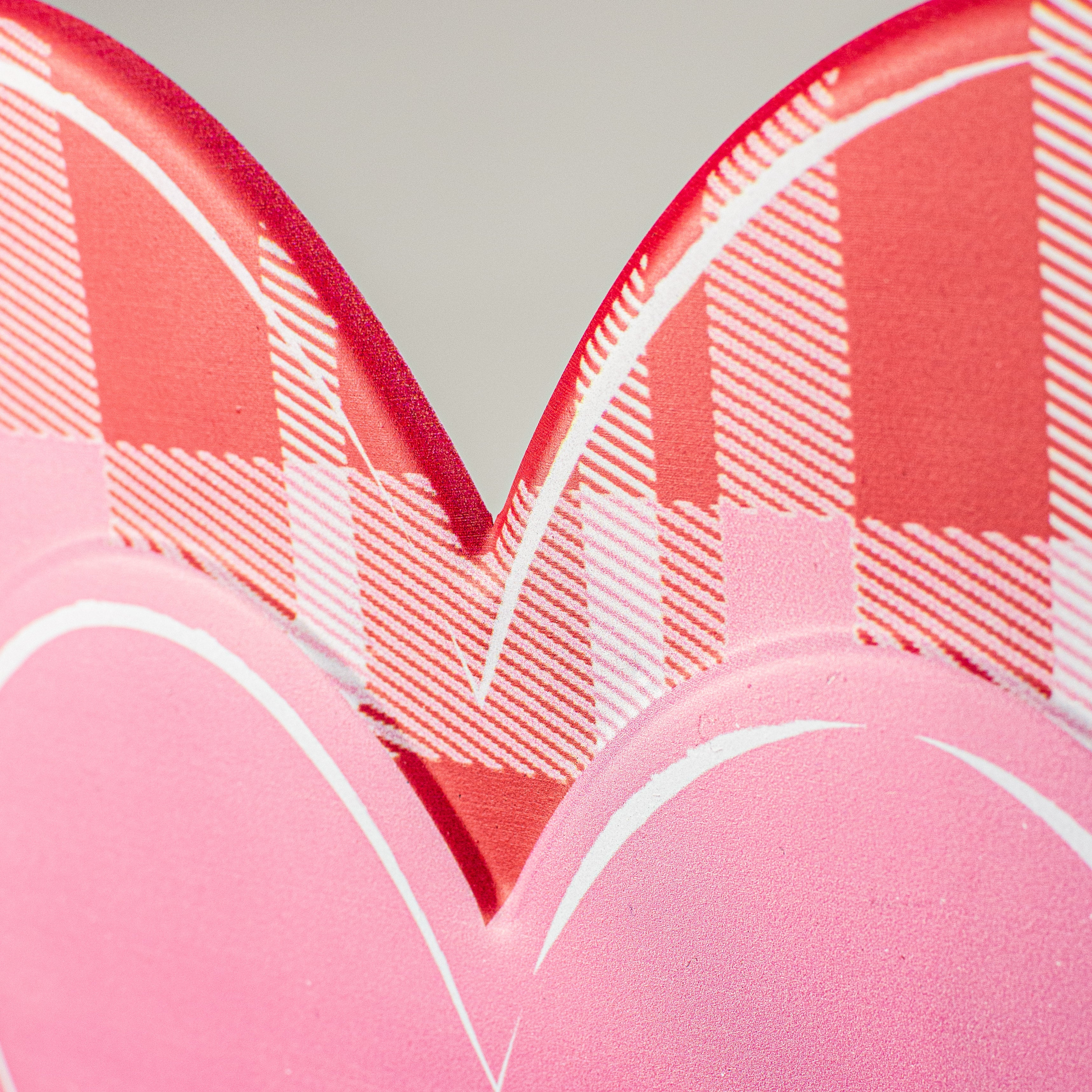 12" Metal Embossed Hanger: Plaid & Solid Heart detail photo 4