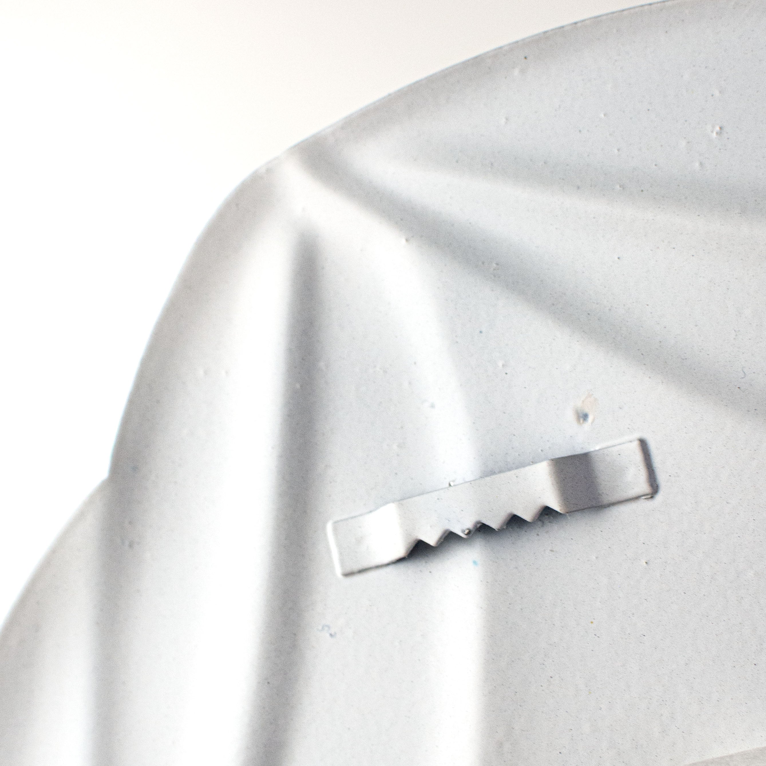 12" Metal Embossed Hanger: Welcome Lime detail photo 4