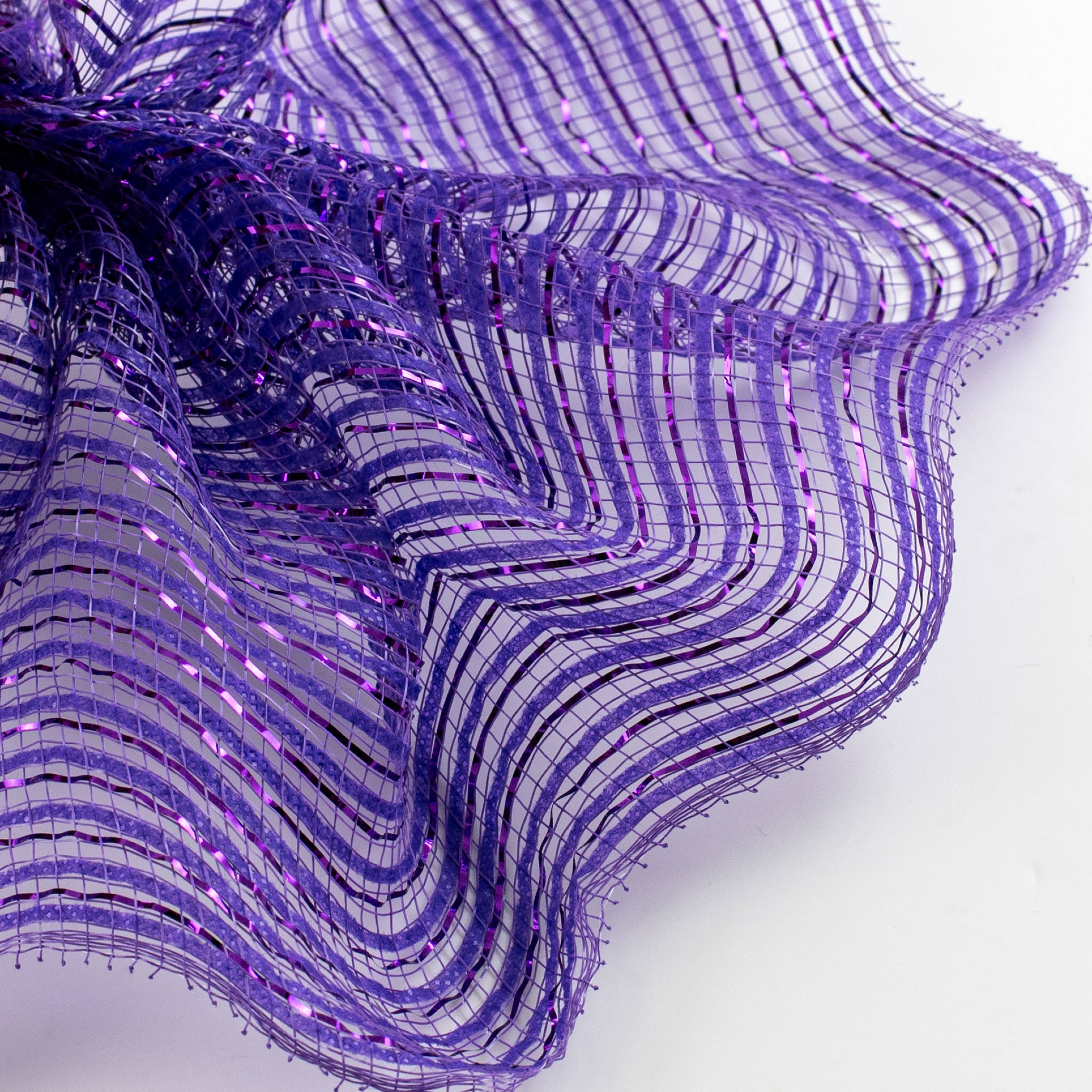 10" Metallic Breeze Mesh: Purple Lifestyle Photo