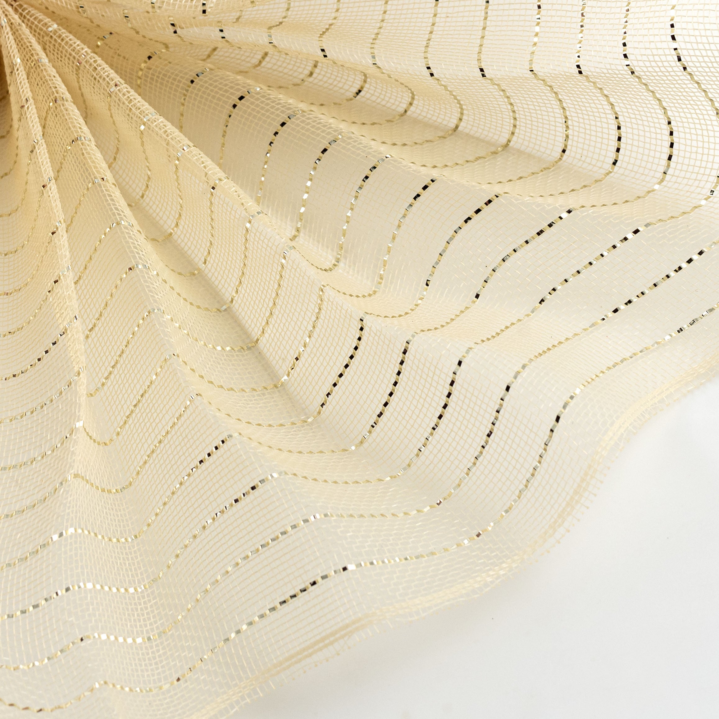 10" Metallic Fine Weave Deco Mesh: Champagne Gold Lifestyle Photo