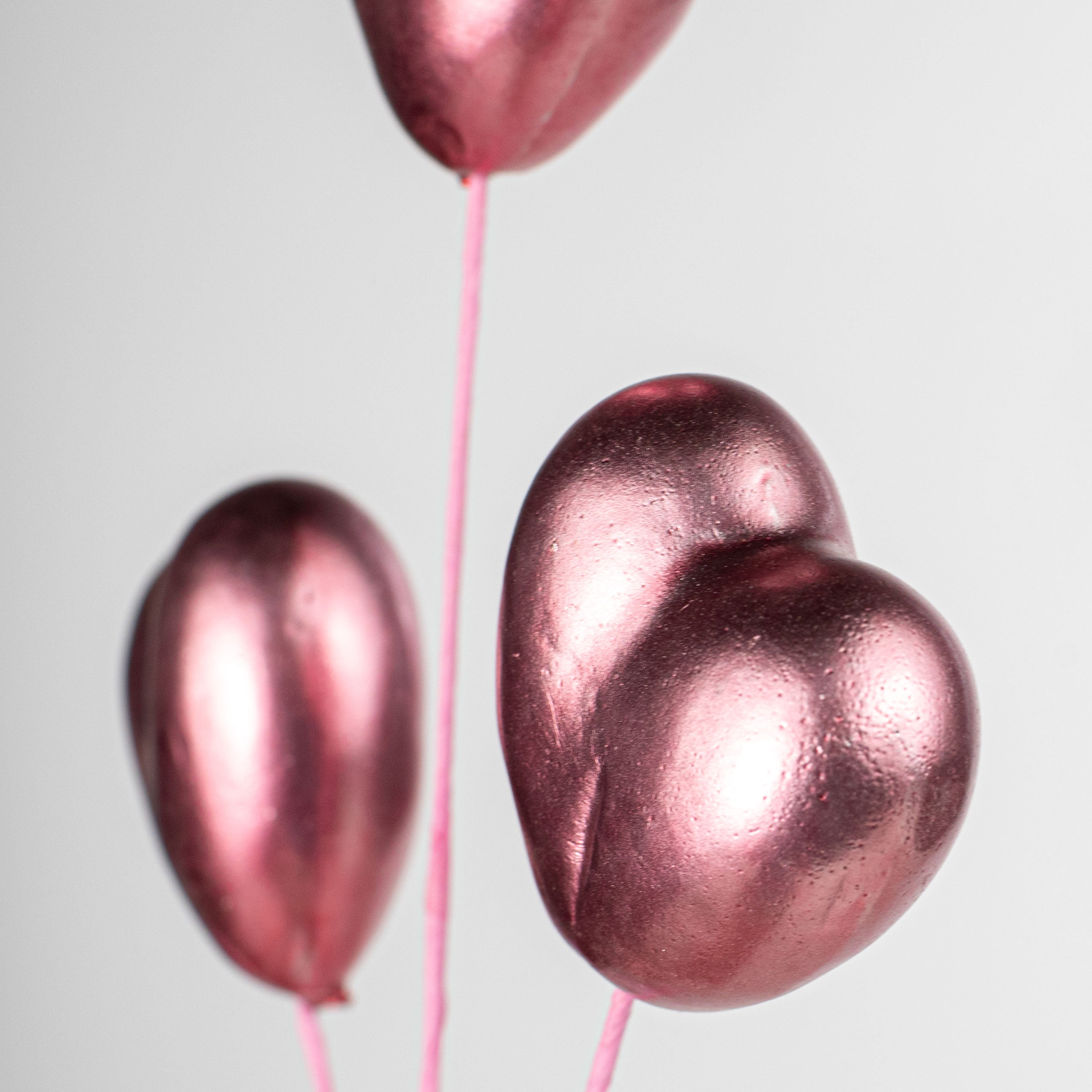 20" Metallic Heart Spray: Pink detail photo 3