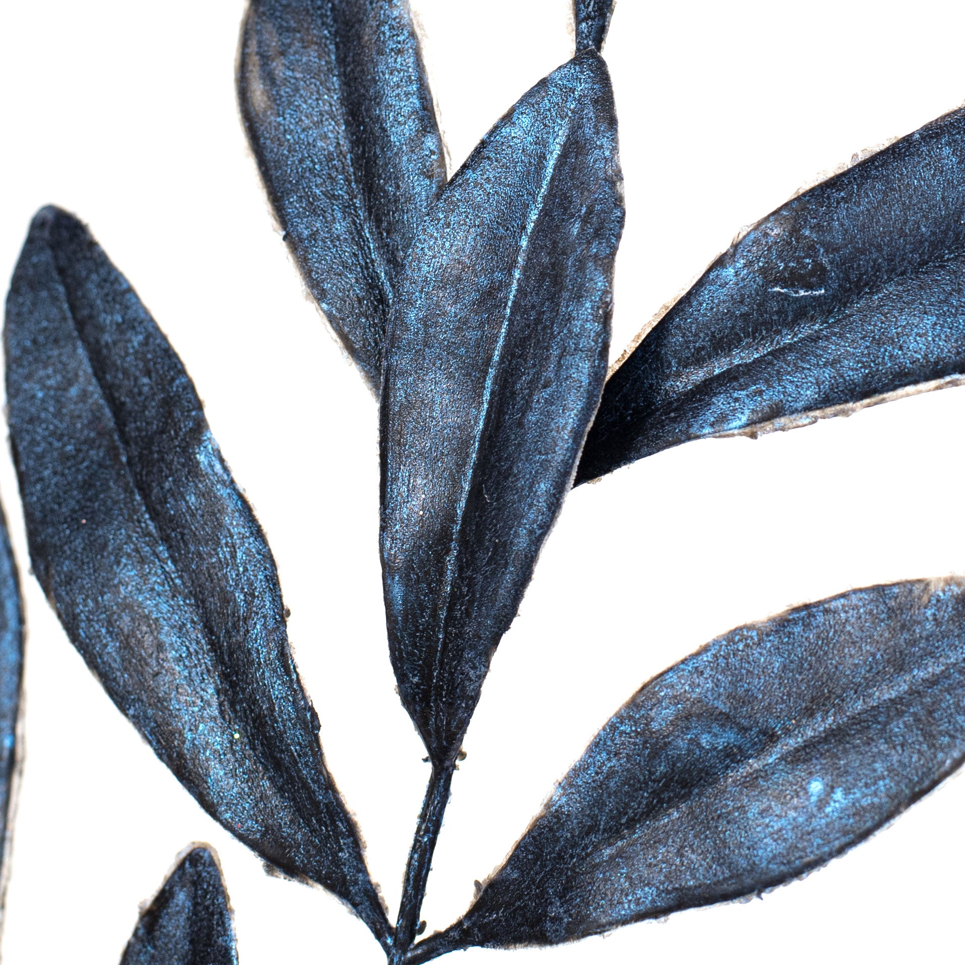 18" Metallic Laurel Pick: Navy Blue Lifestyle Photo