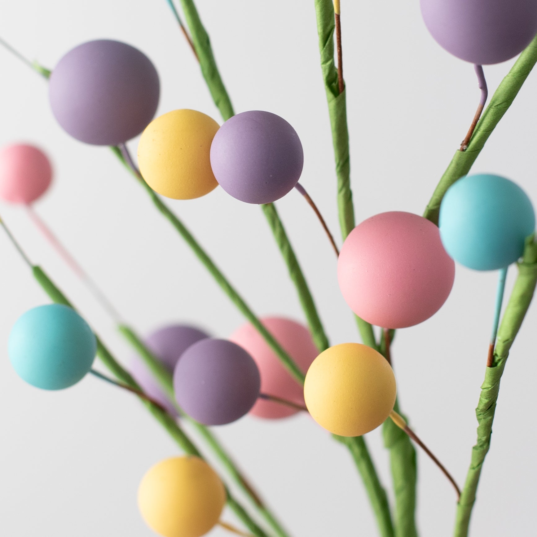 10" Mixed Berry Pick: Pastel Mix Lifestyle Photo