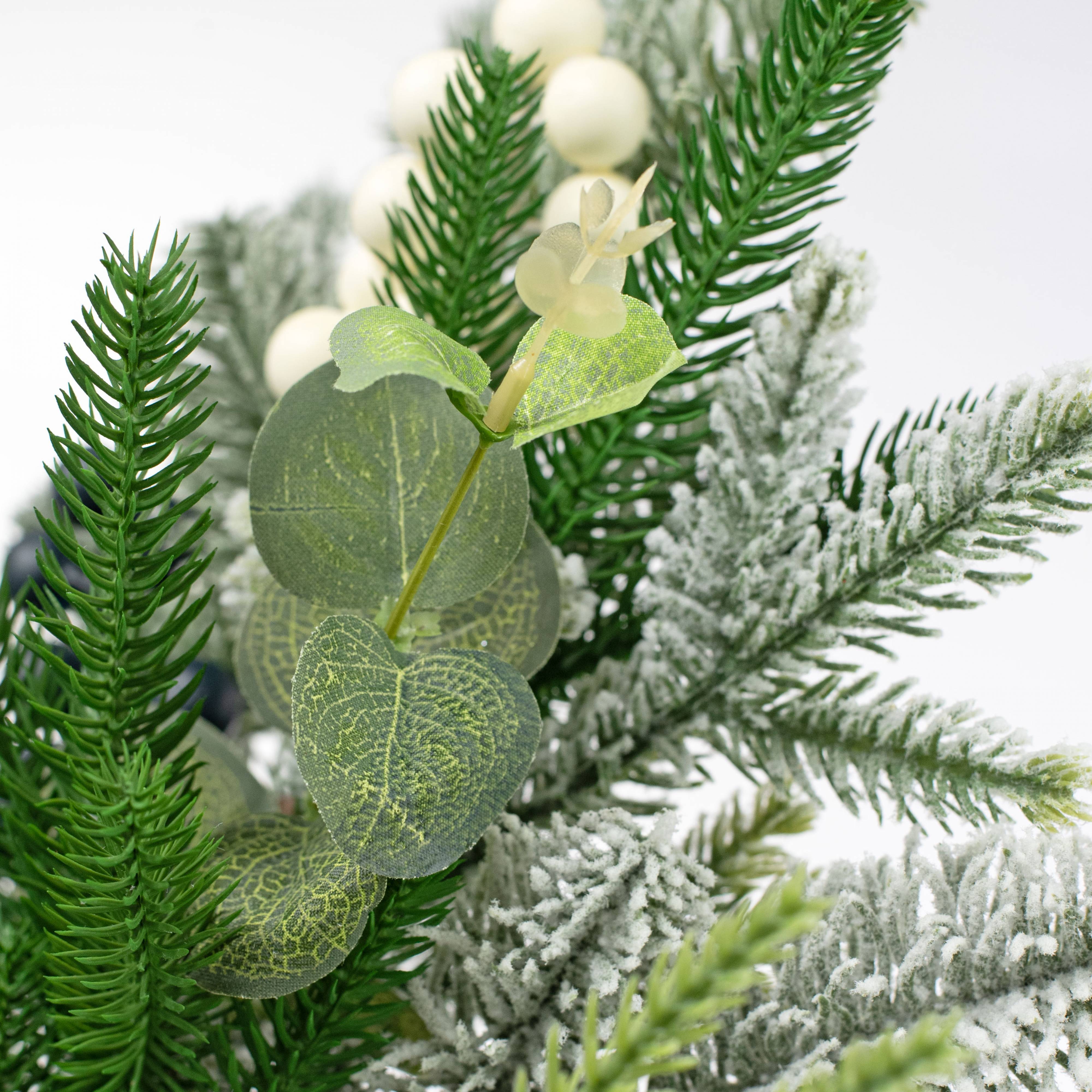 30" Mixed Pine, Berries & Pinecone Spray detail photo 4
