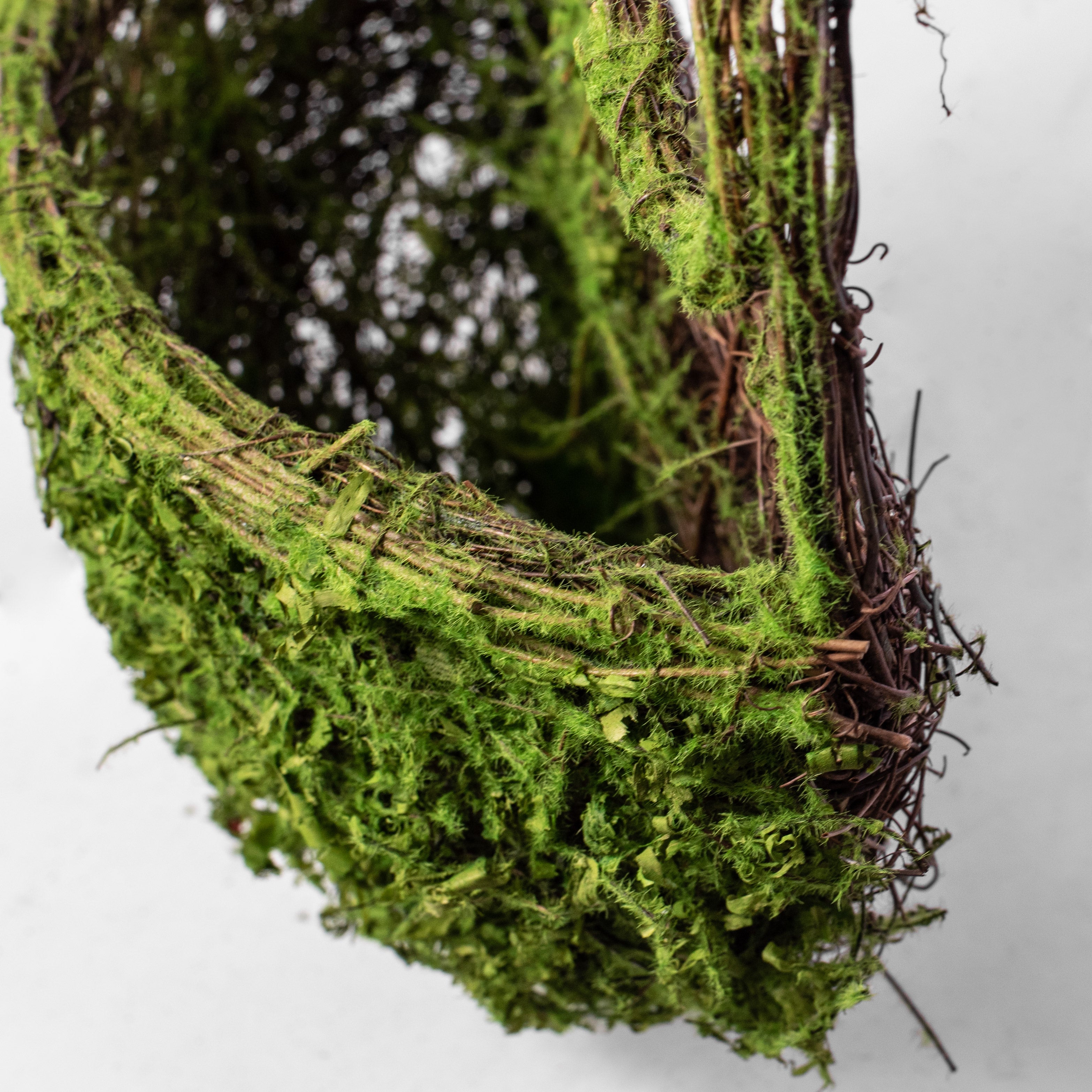17" Mossy Twig Circle With Basket detail photo 3