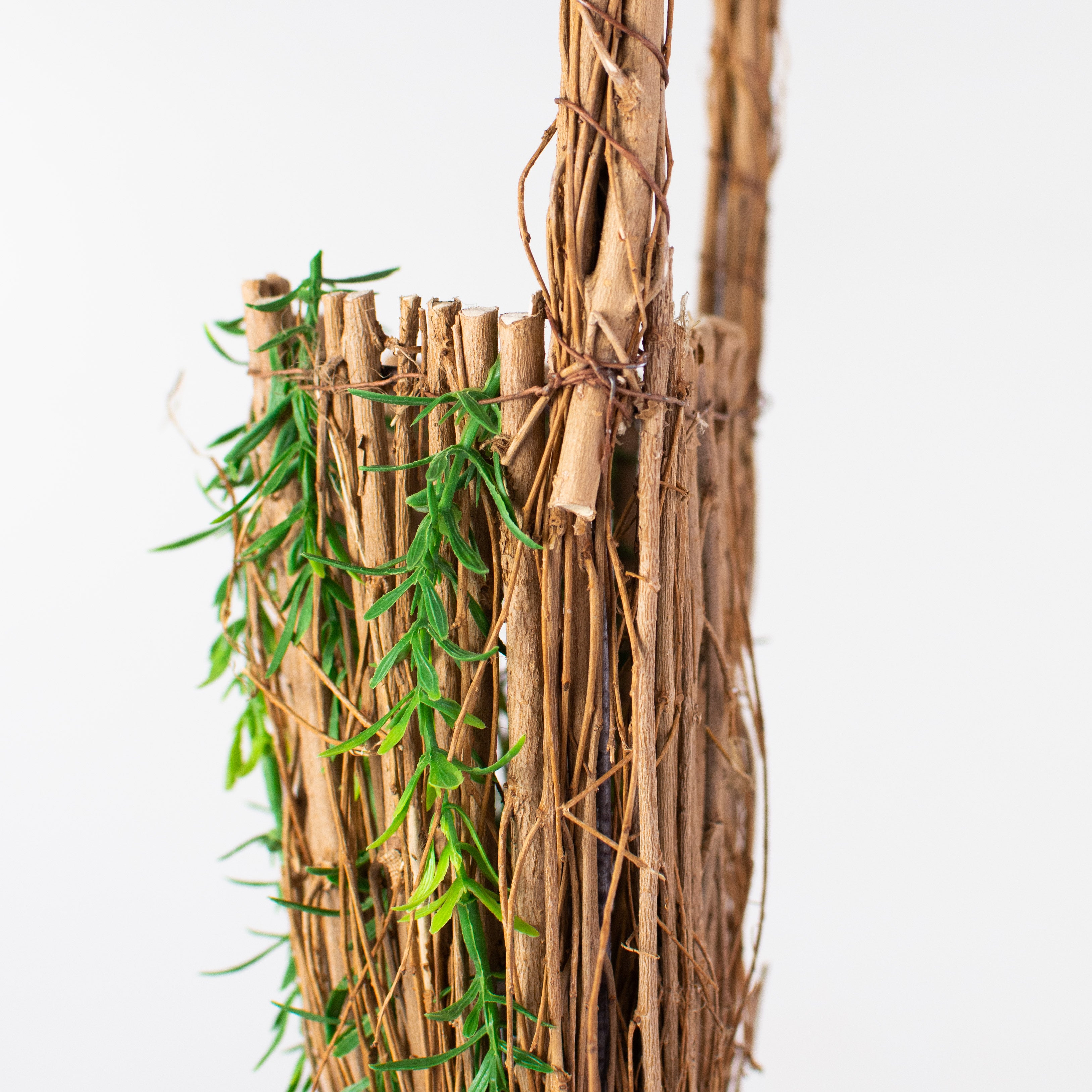 28" Mossy Vine Wall Basket detail photo 4