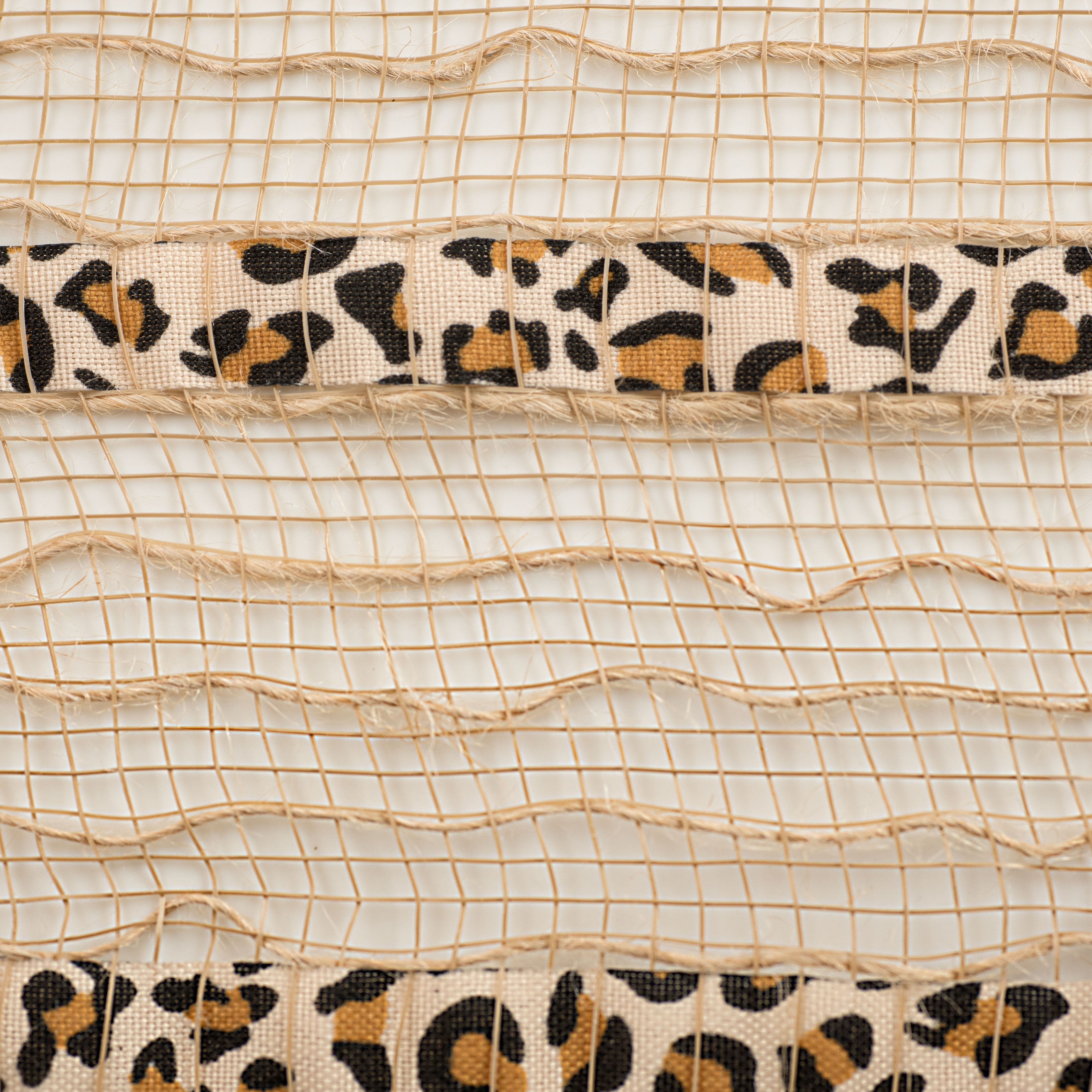 10" Patterned Mesh: Natural Jute & Cheetah Print detail photo 3