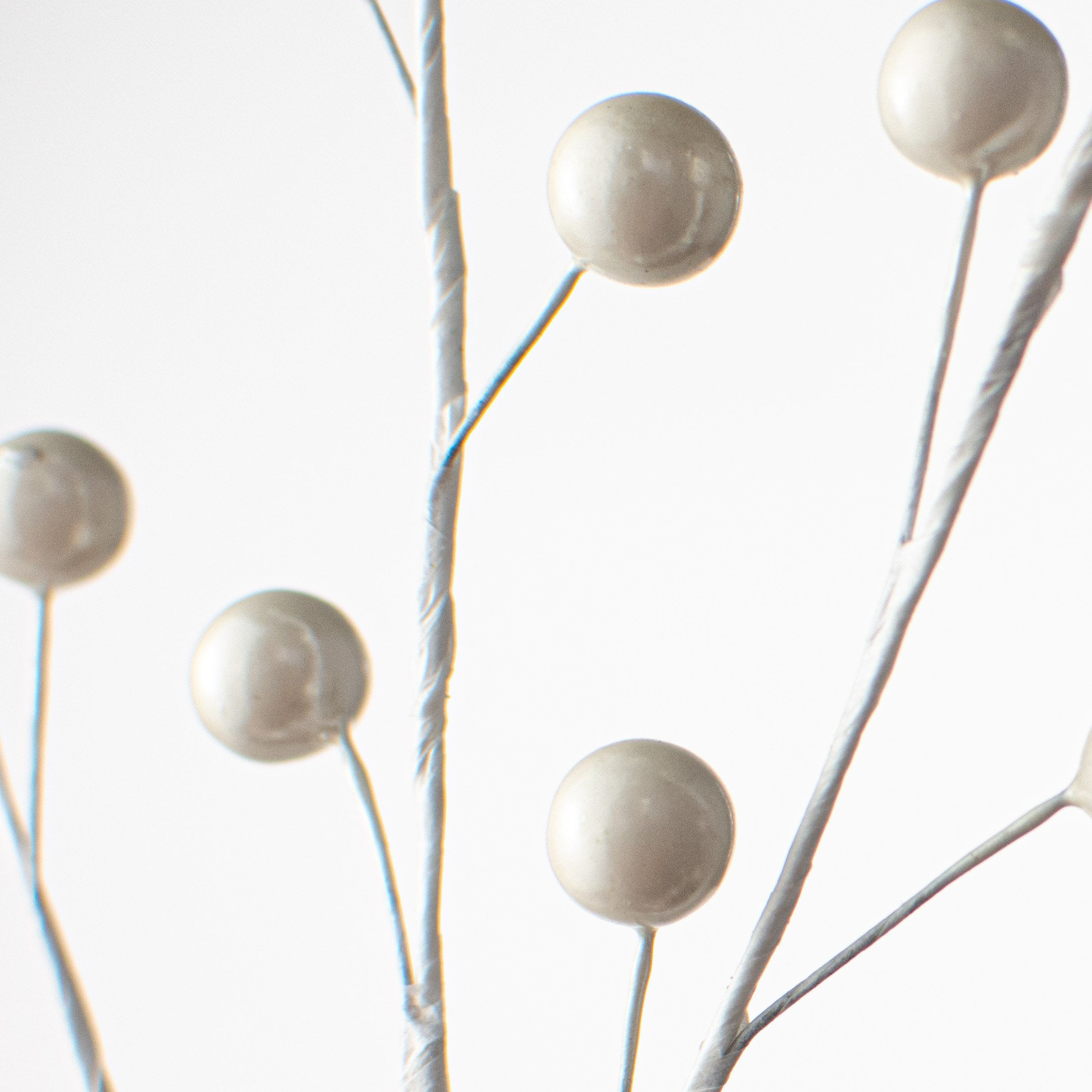 18" Pearl White Berry Spray Lifestyle Photo