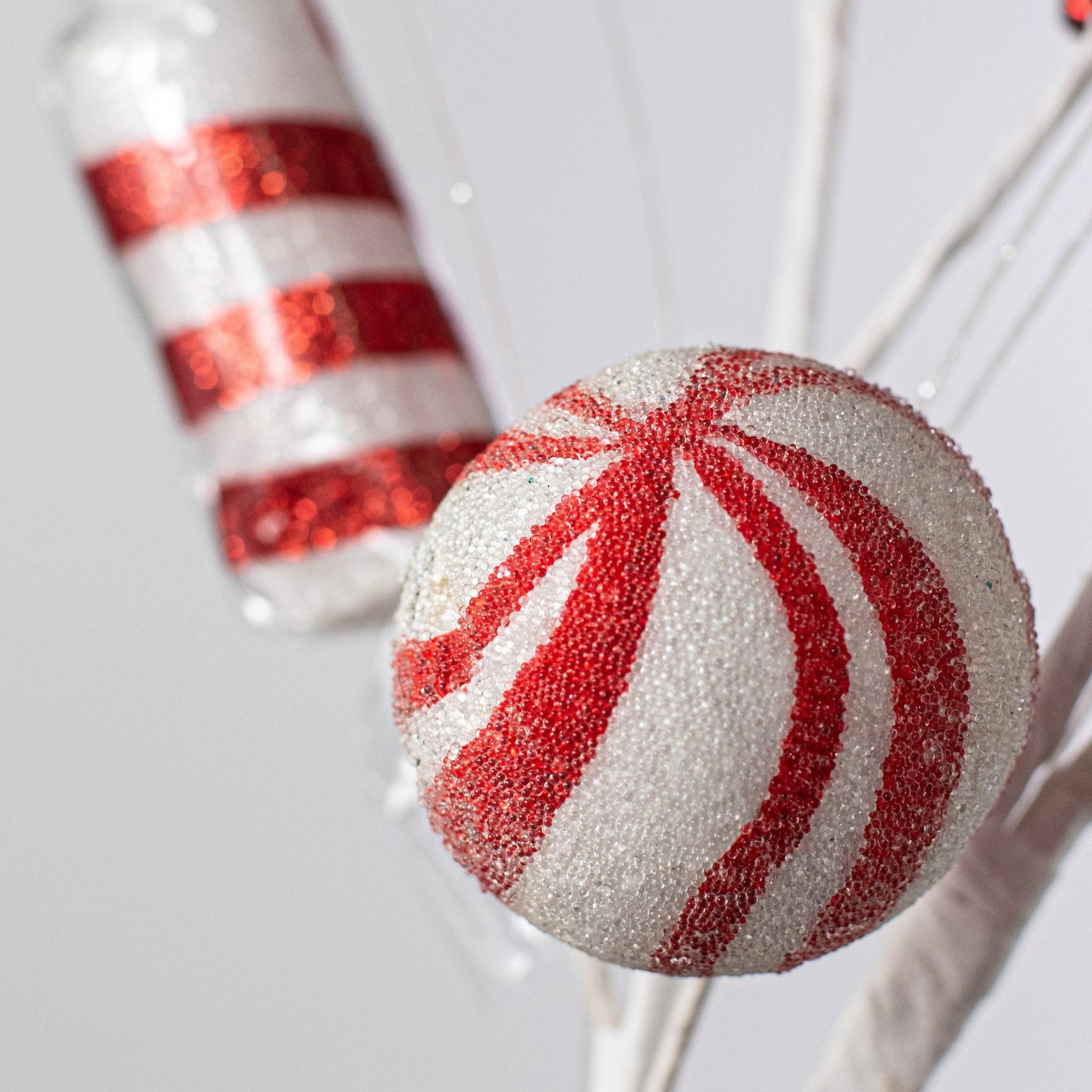 32" Peppermint Candy Spray: Red & White detail photo 5