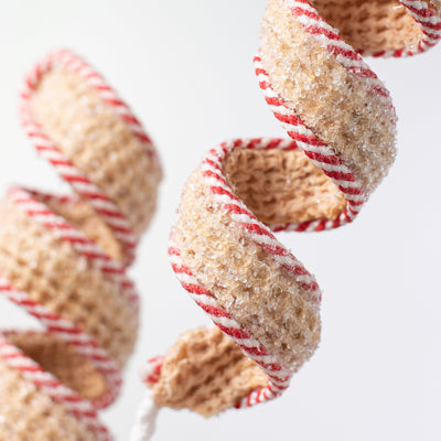 26" Peppermint Churro Curly Spray Lifestyle Photo