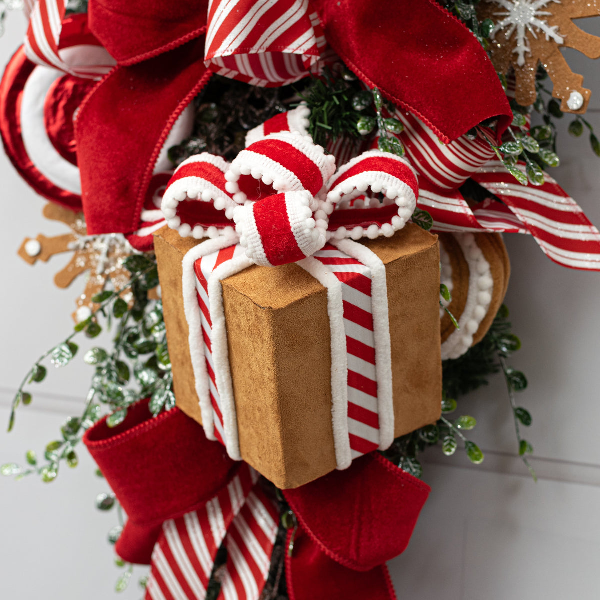 6" Peppermint Gingerbread Gift Box Decor: Small Lifestyle Photo
