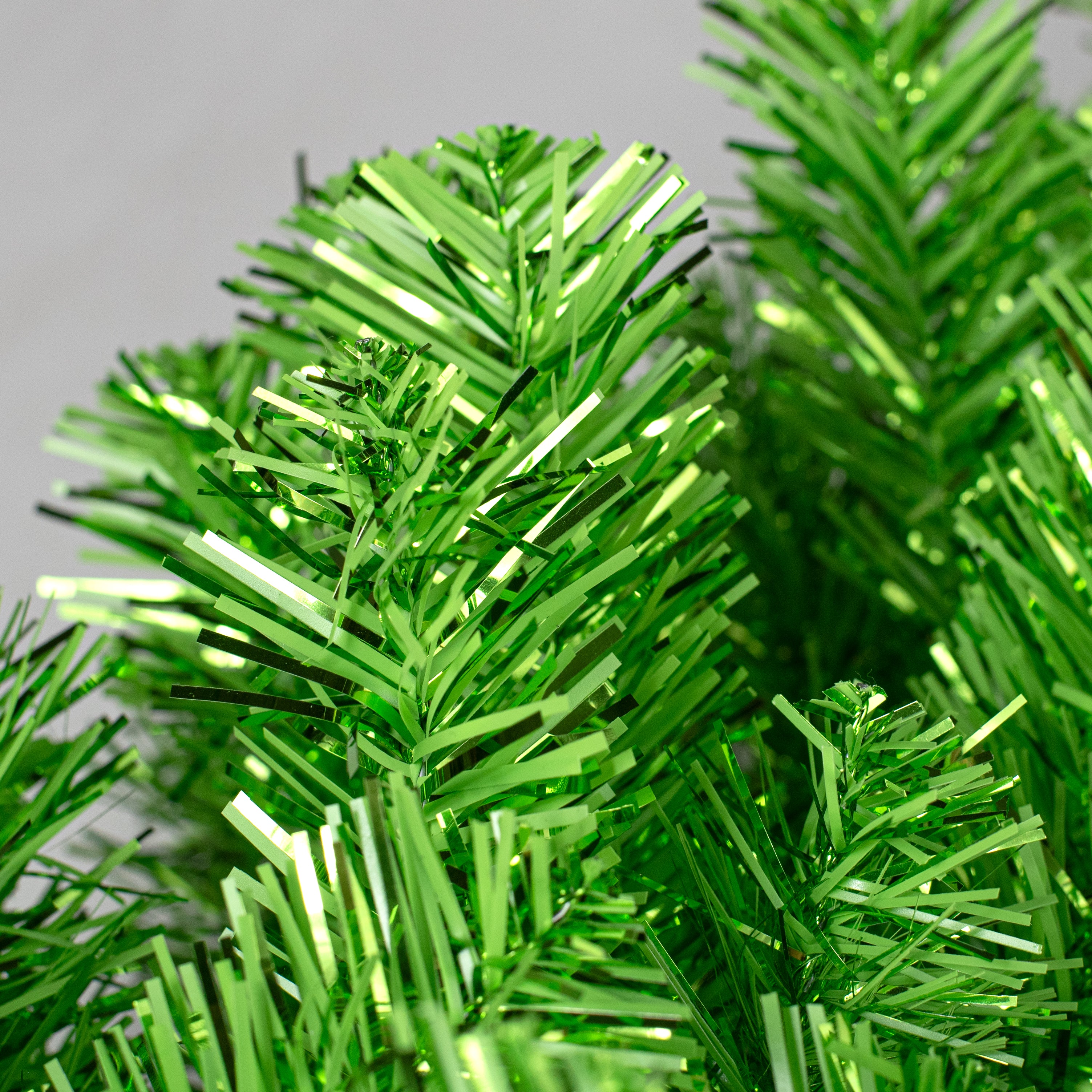 32" Pine Tinsel Teardrop Swag: Metallic Green detail photo 3