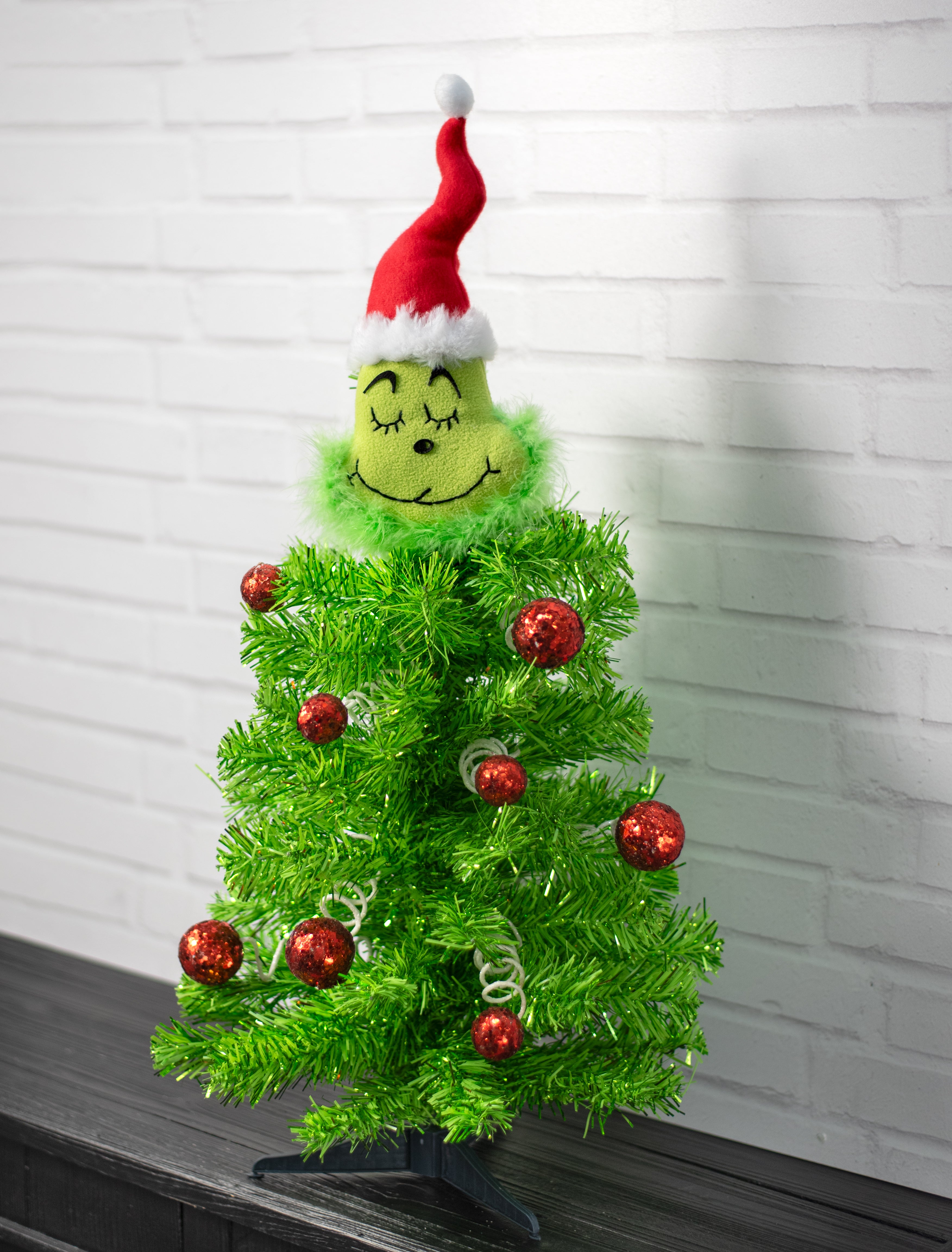 2' Pine Tinsel Tree: Metallic Green Lifestyle Photo