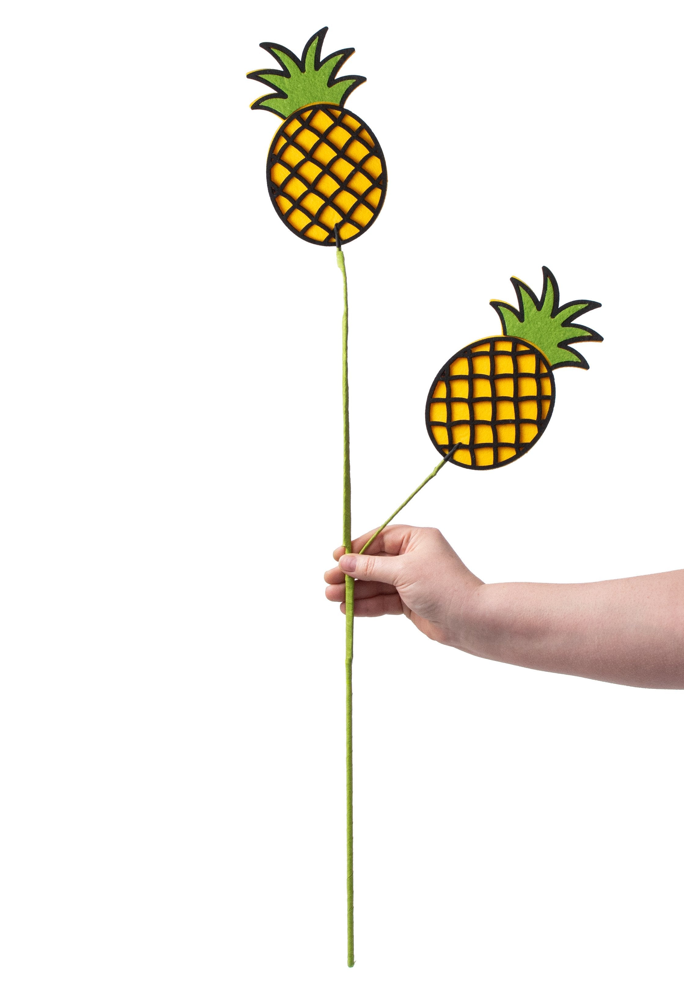 31" Pineapple Spray detail photo 3