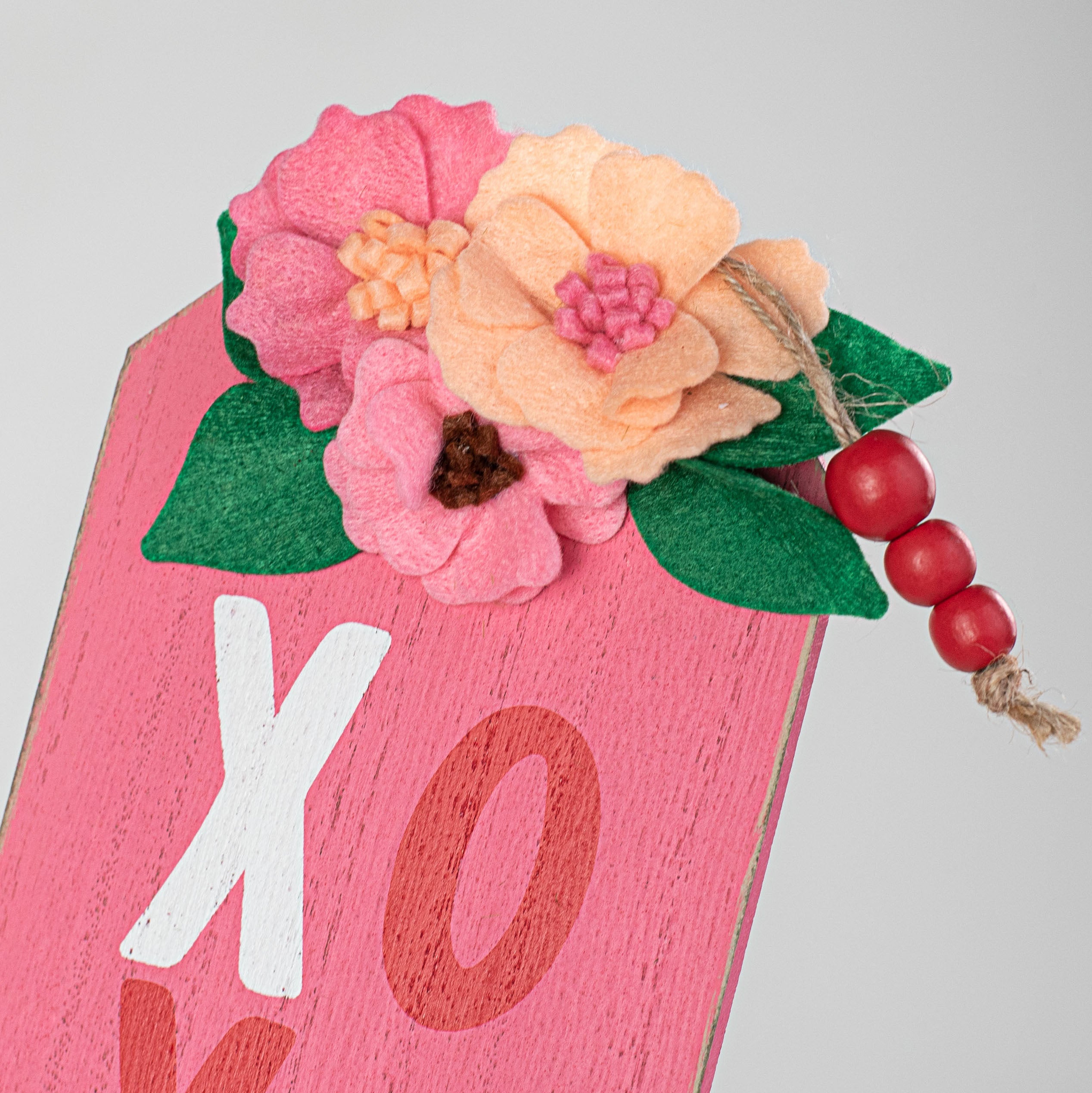 7" Pink Combo Ranunculus XOXO Ornament detail photo 3