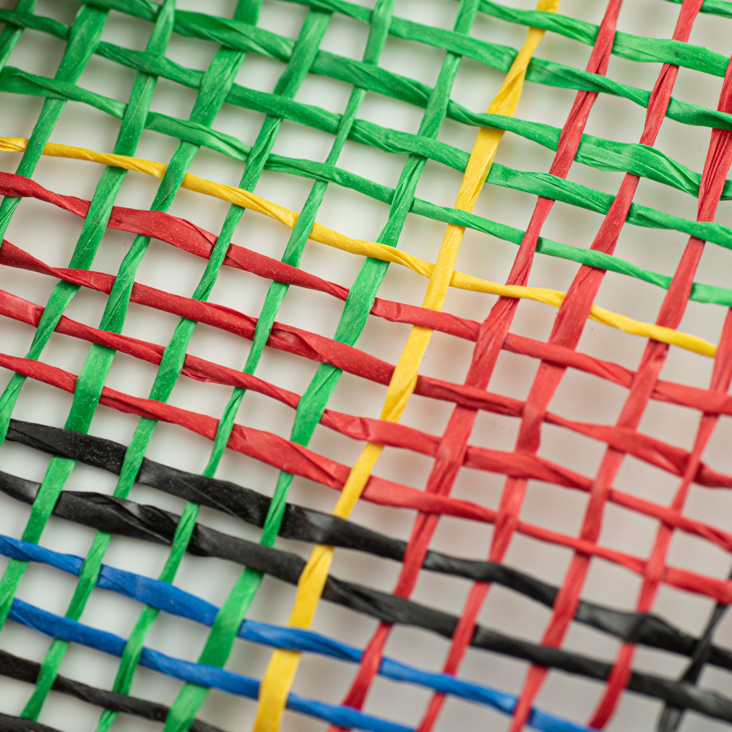 10" Plaid Poly Burlap Mesh: Emerald, Red, Black, Royal, Yellow detail photo 3