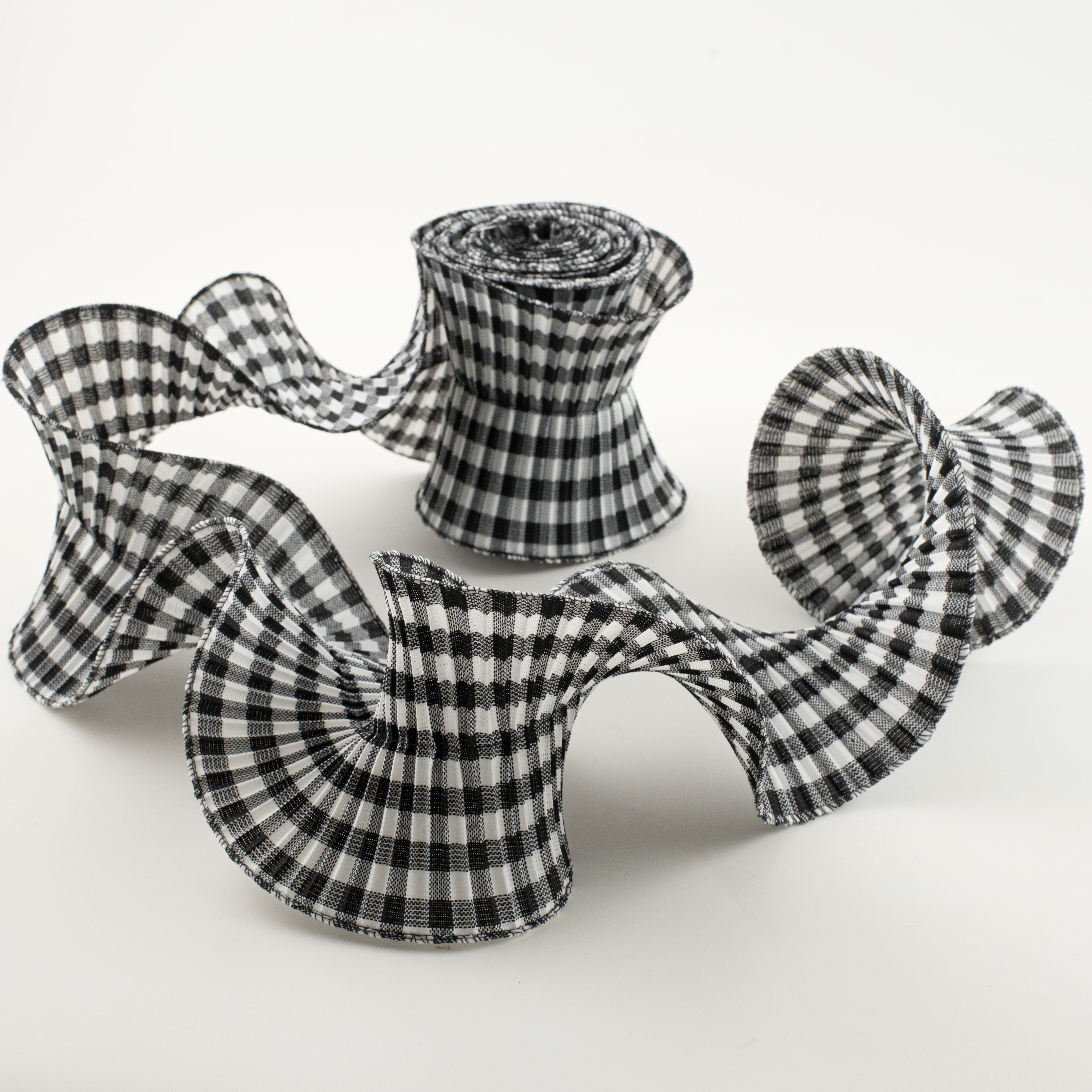 5.5" Pleated Plaid Check Ribbon: Black & White (5 Yards) detail photo 3