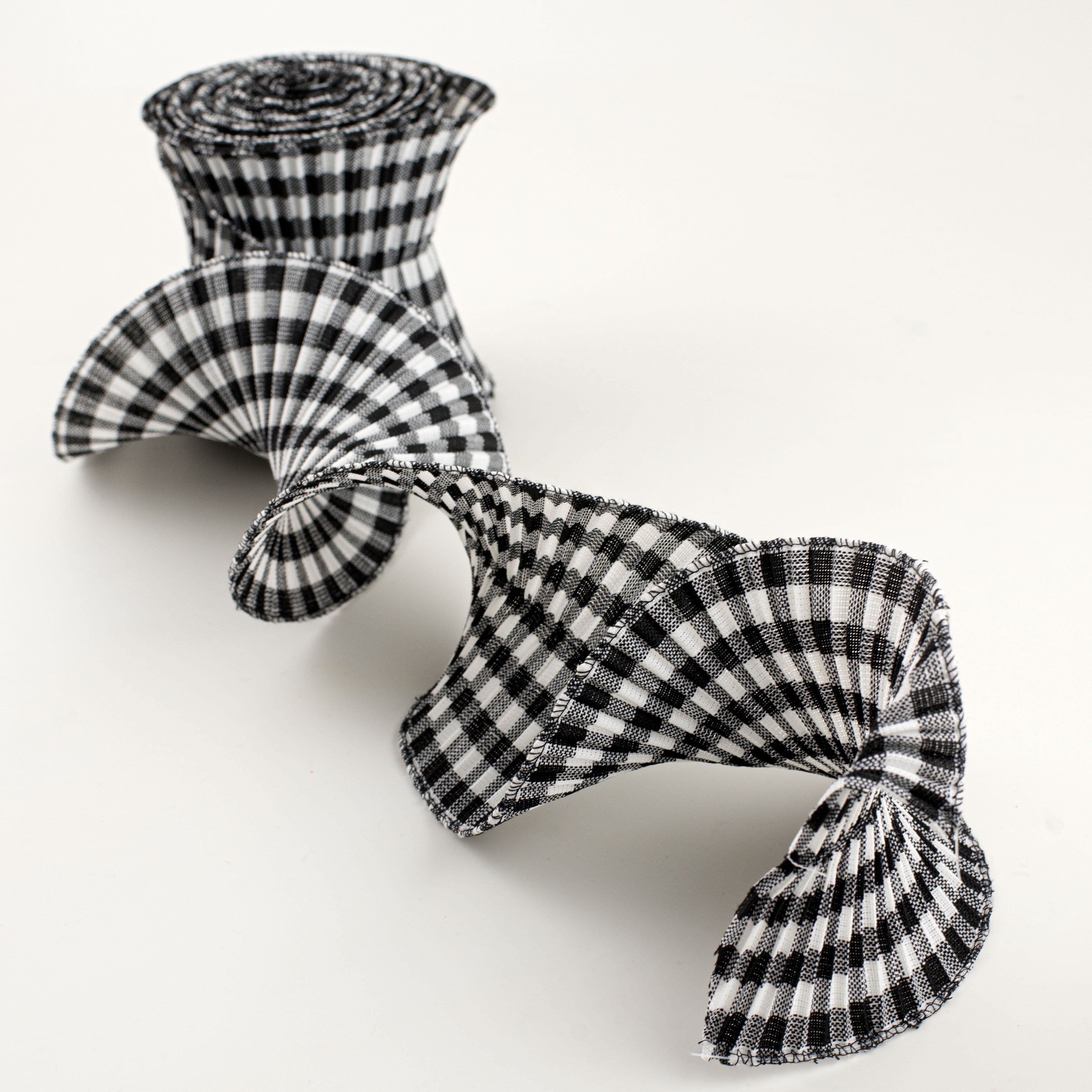 5.5" Pleated Plaid Check Ribbon: Black & White (5 Yards) detail photo 4