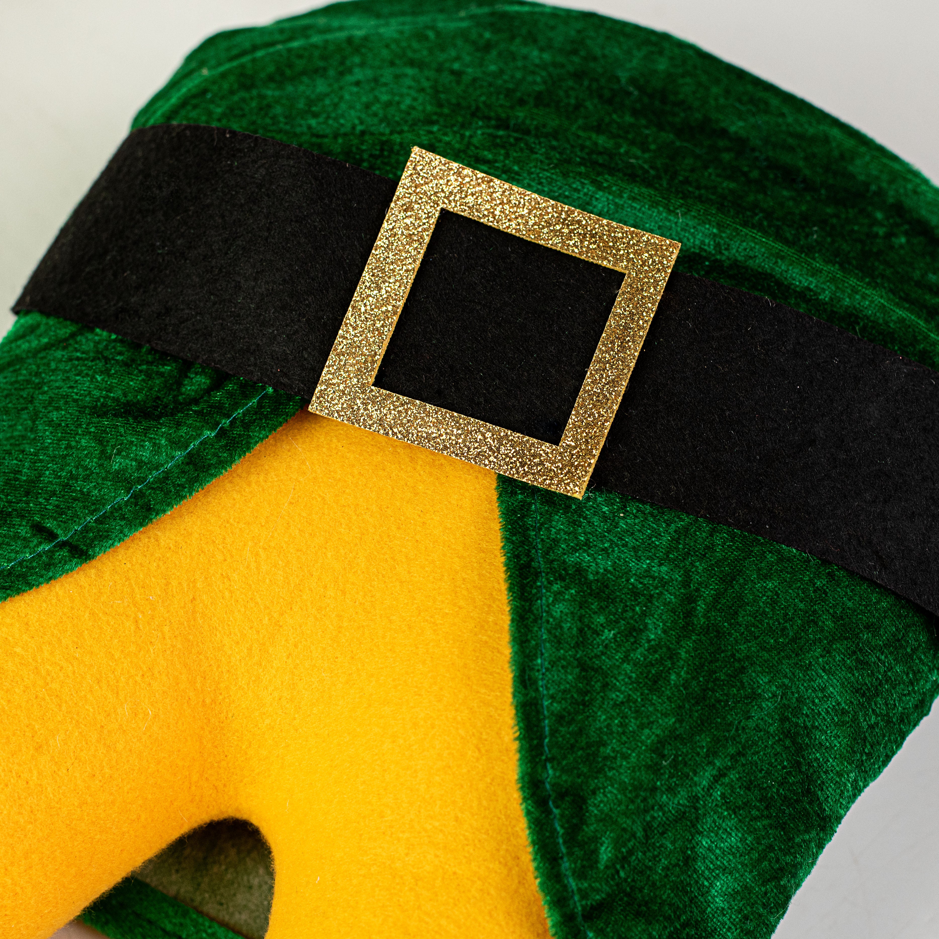 Plush Elf Wreath Accent detail photo 3