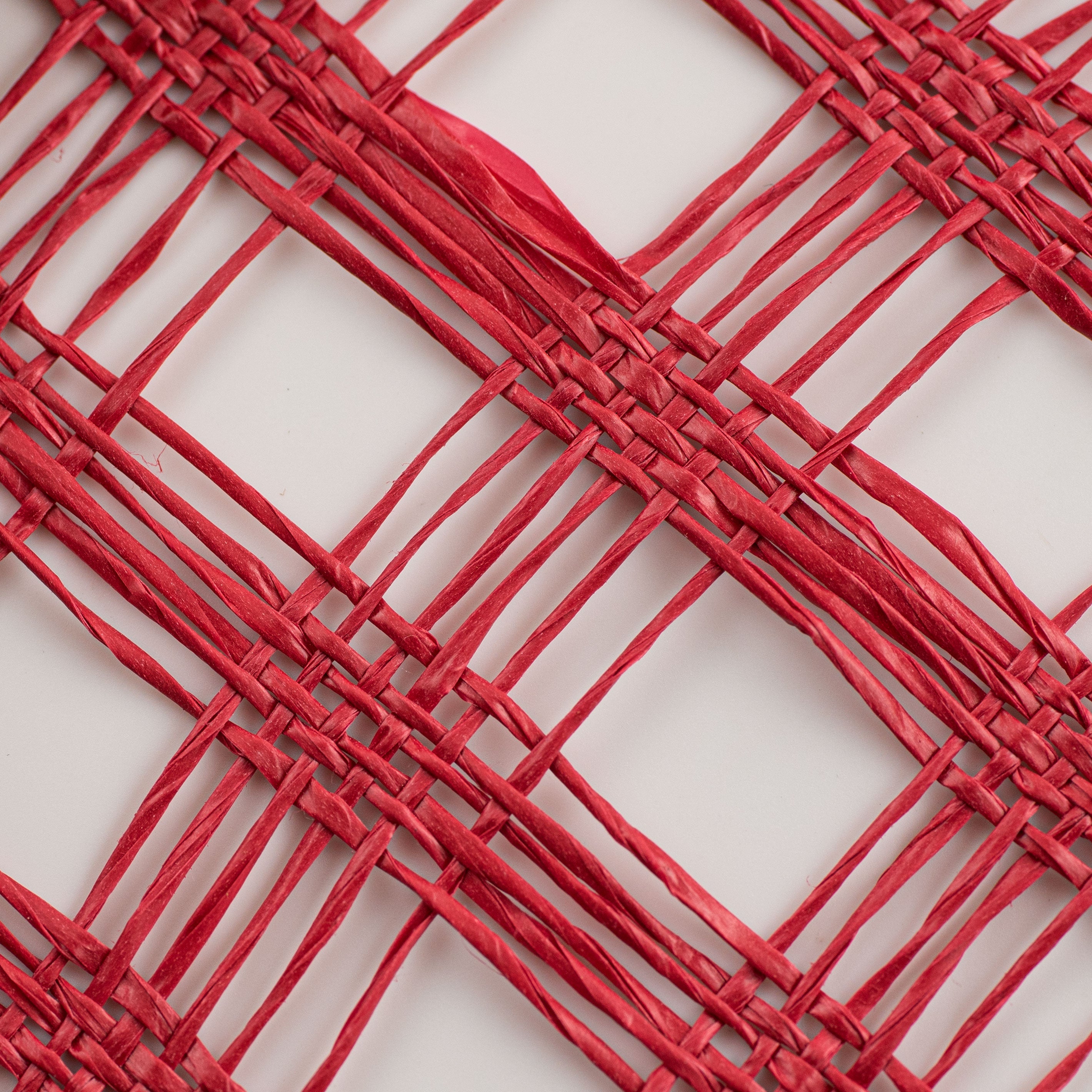 10" Poly Burlap Check Mesh: Red detail photo 3