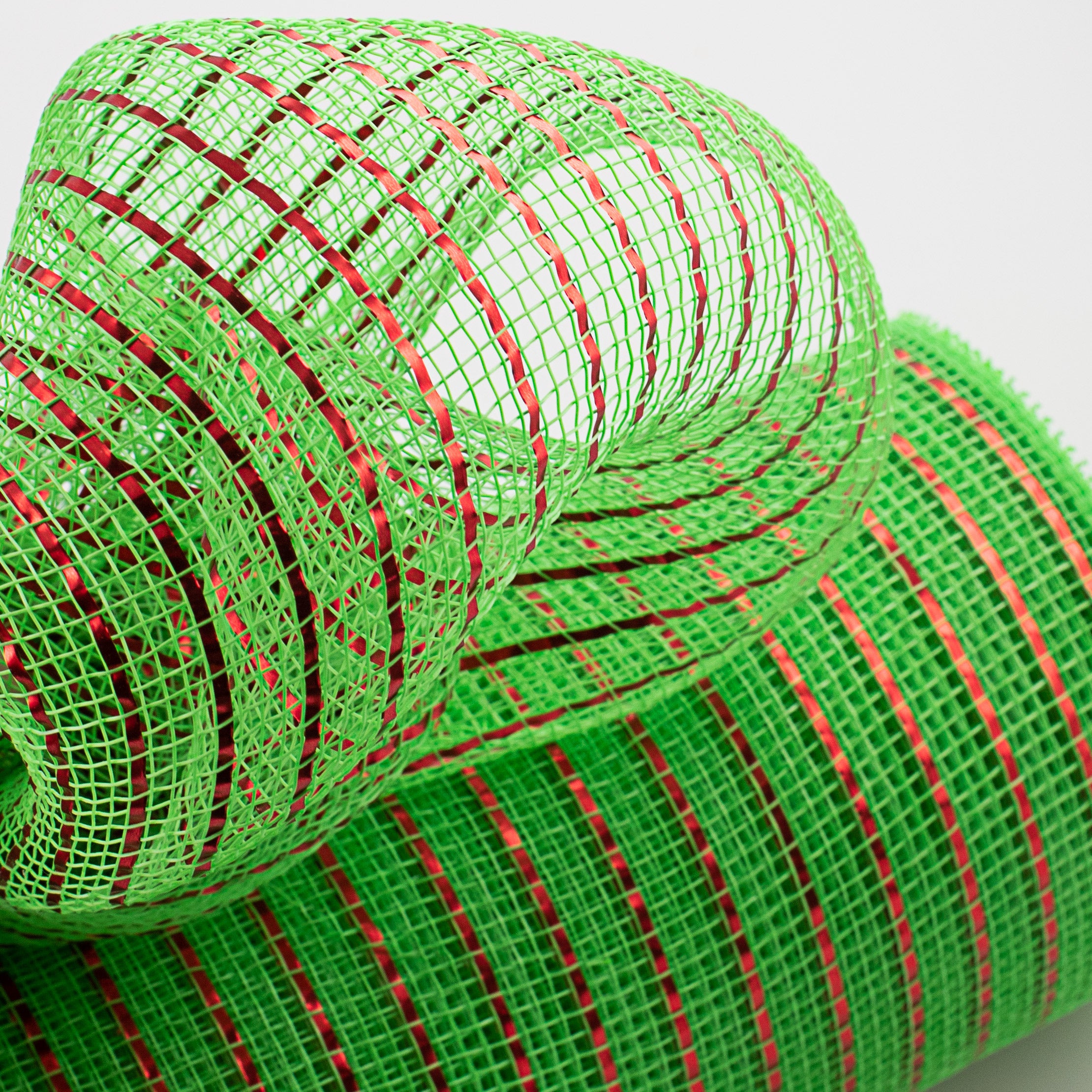 10" Poly Deco Mesh: Matte Red Wide Foil on Lime Lifestyle Photo