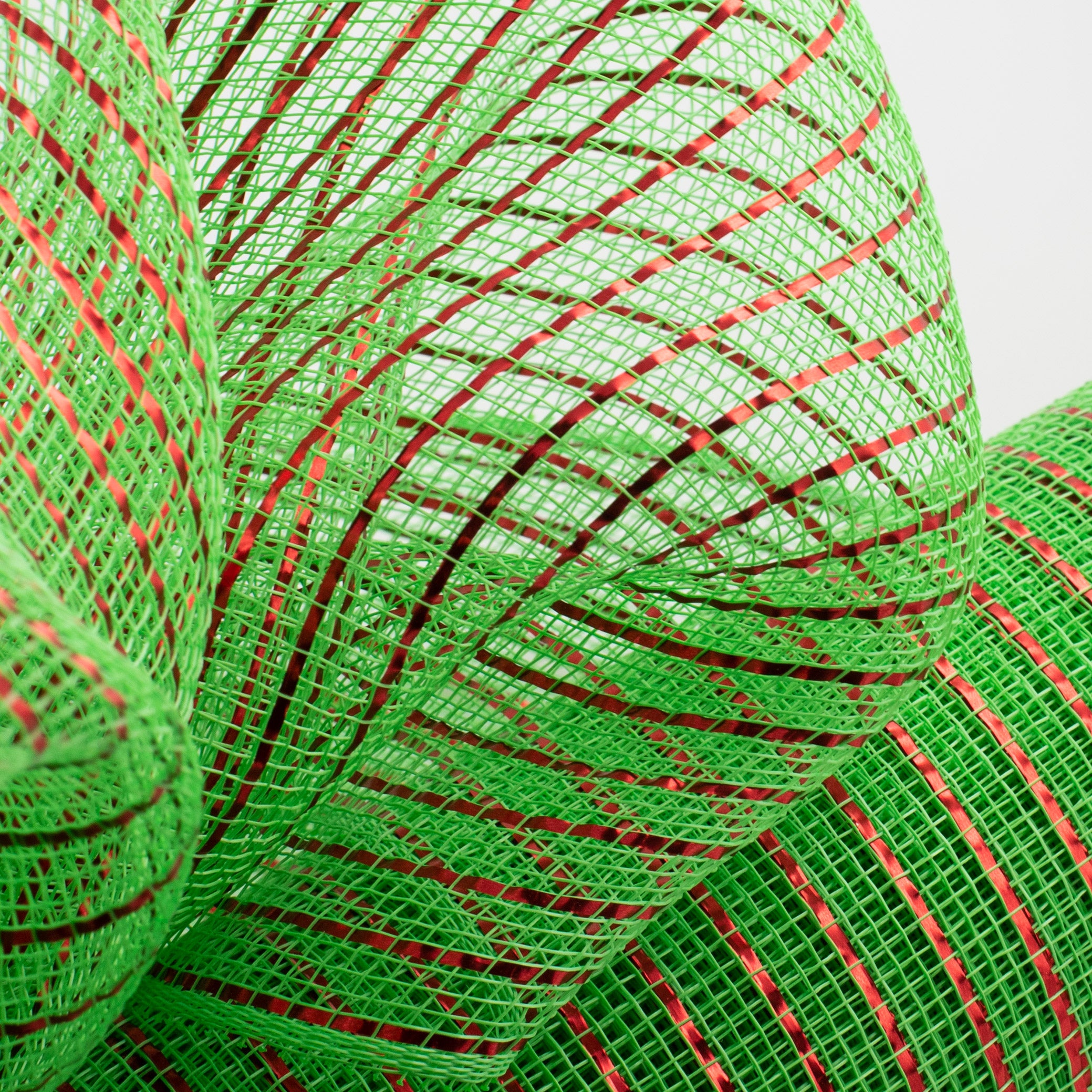 21" Poly Deco Mesh: Matte Red Wide Foil on Lime Lifestyle Photo