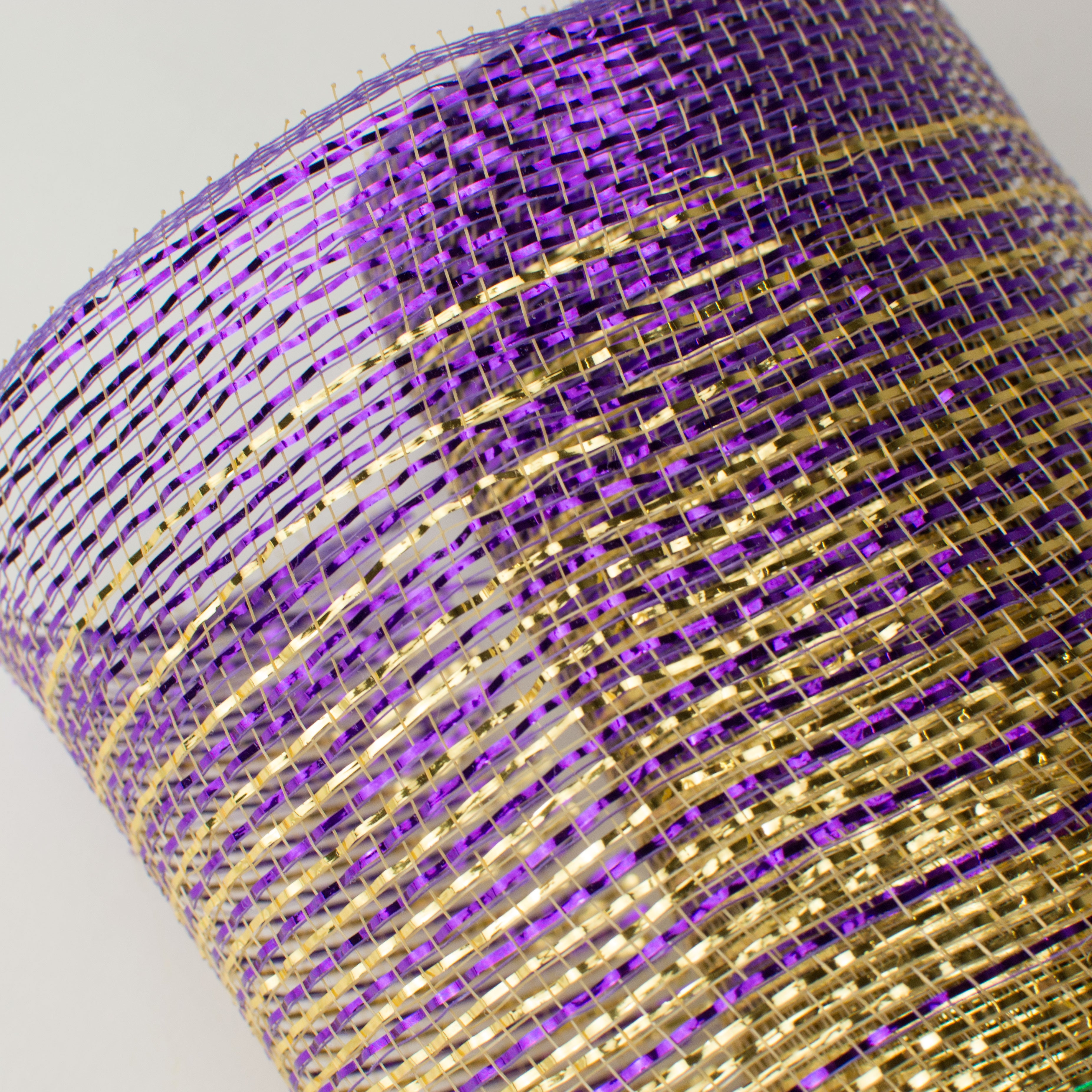 10" Poly Deco Mesh: Metallic Mardi Gras Ombré detail photo 4