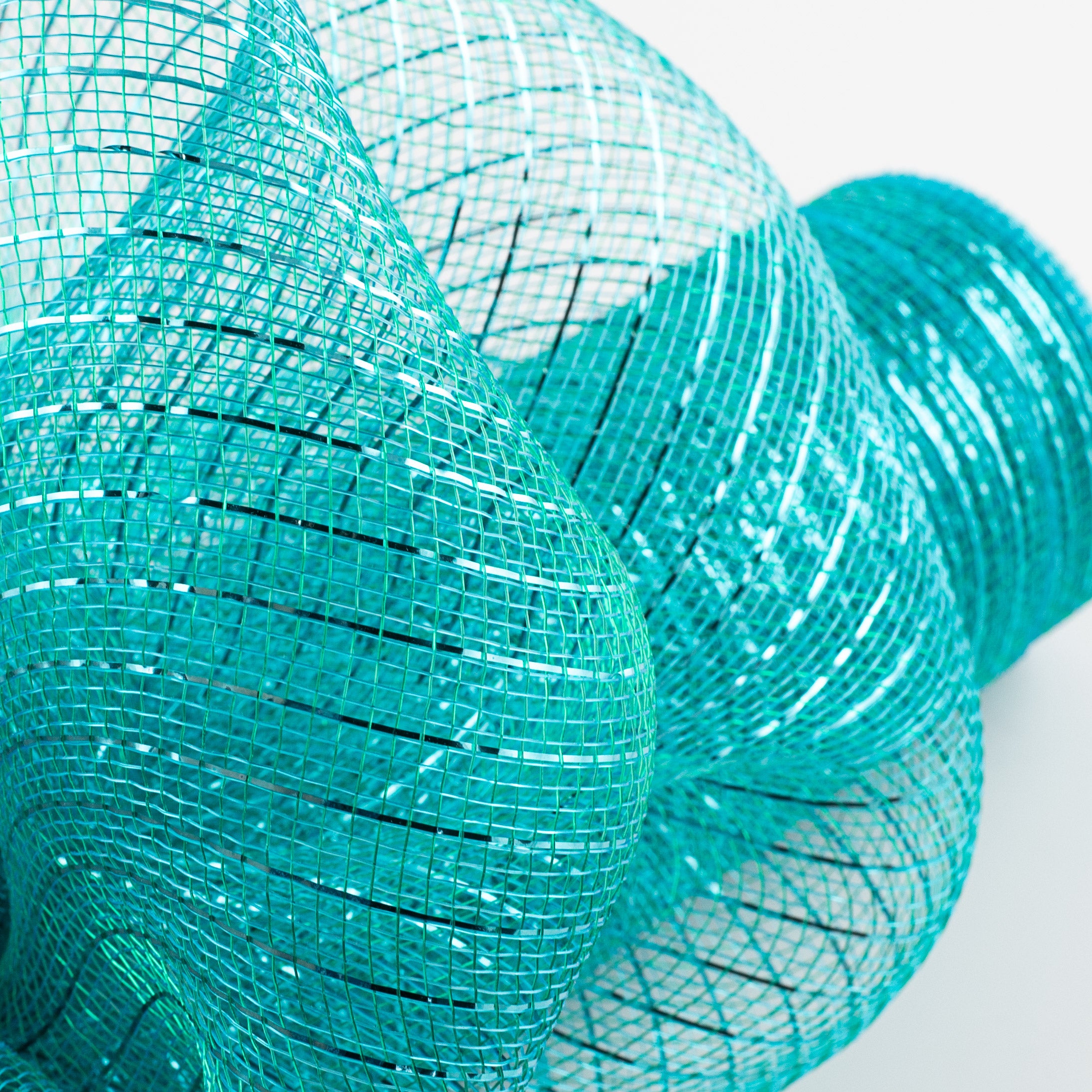 21" Poly Deco Mesh: Metallic Teal Lifestyle Photo