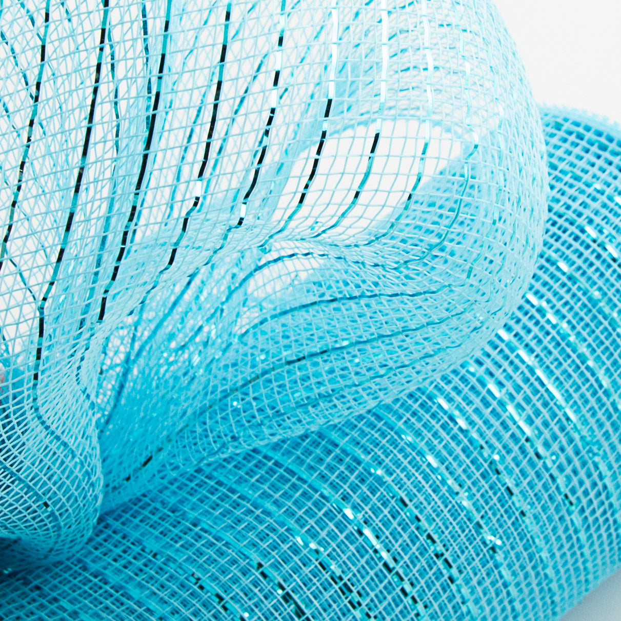 10" Poly Deco Mesh: Metallic Turquoise Lifestyle Photo